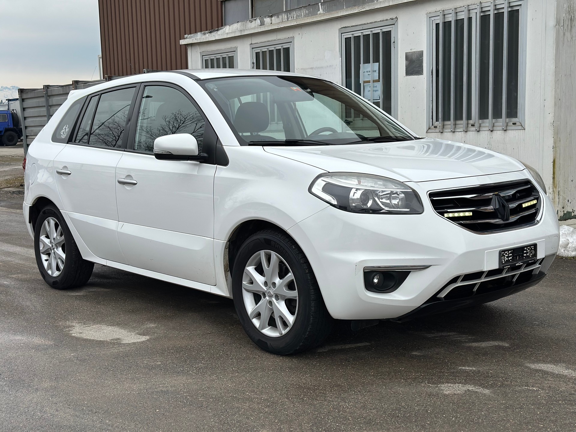 RENAULT Koleos 2.5 Expression 4x4-image-0