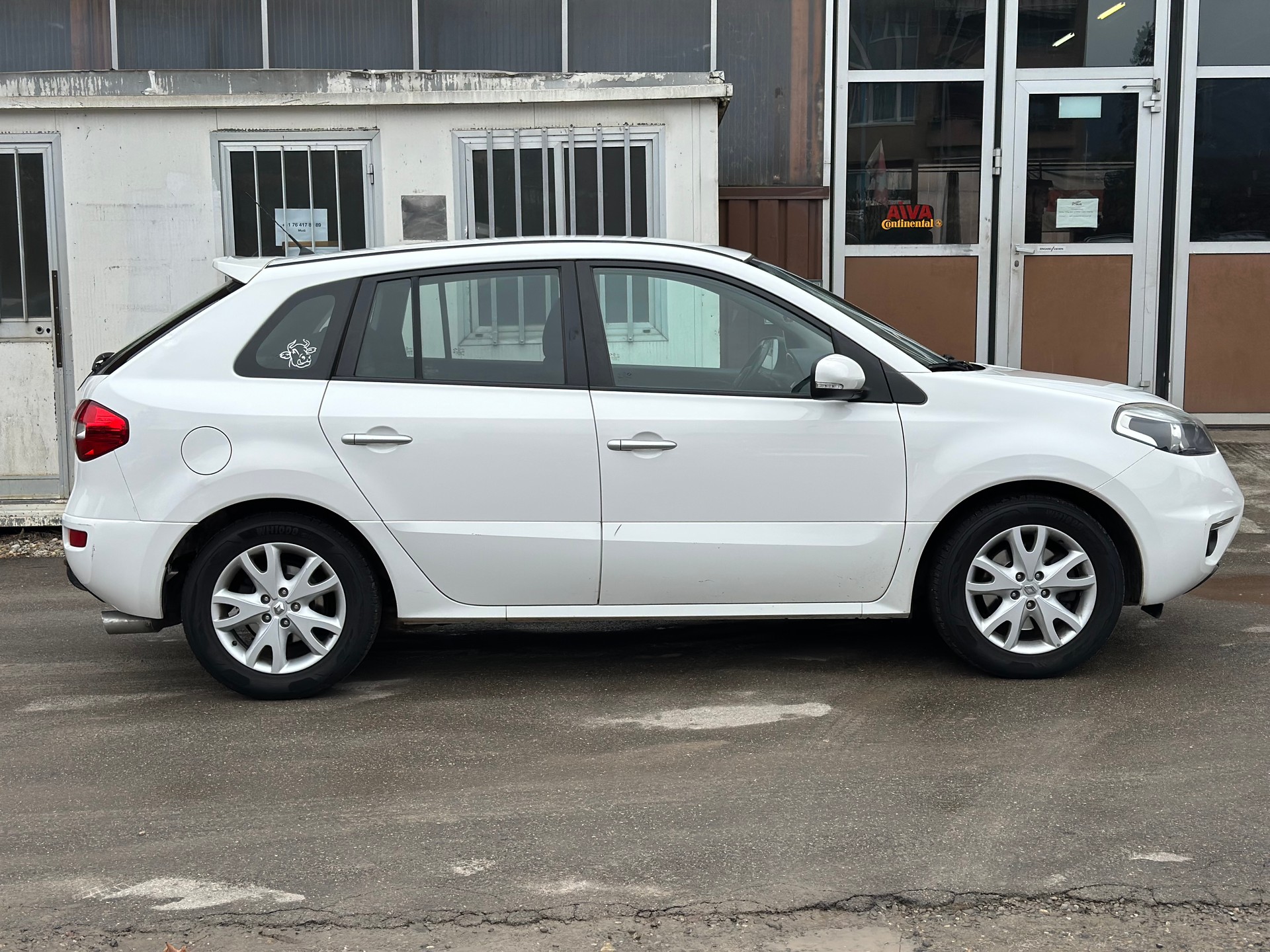 RENAULT Koleos 2.5 Expression 4x4-image-1