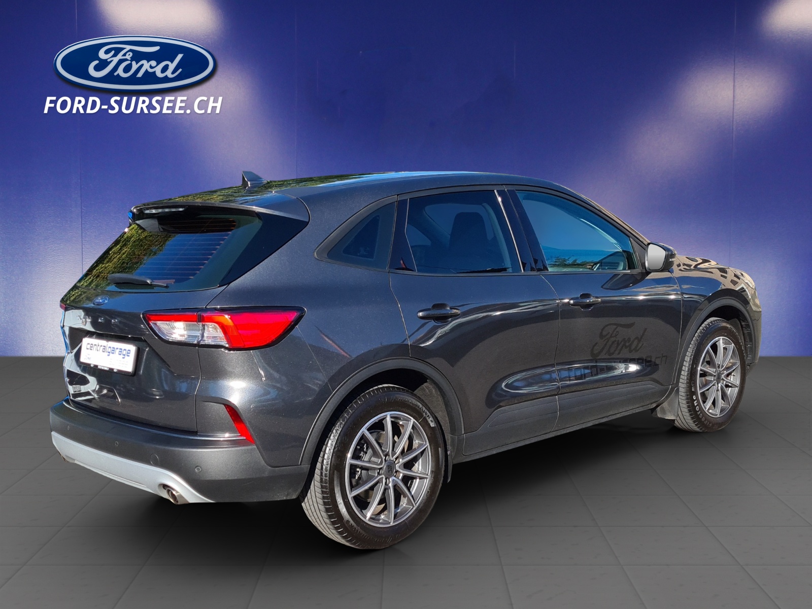 FORD Kuga 2.0 EcoBlue 190 PS Cool & Connect 4x4 AUTOMAT-showroom-element-3