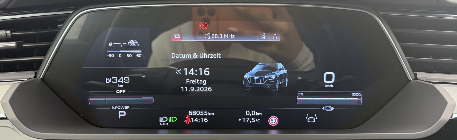 AUDI e-tron S quattro-image-6