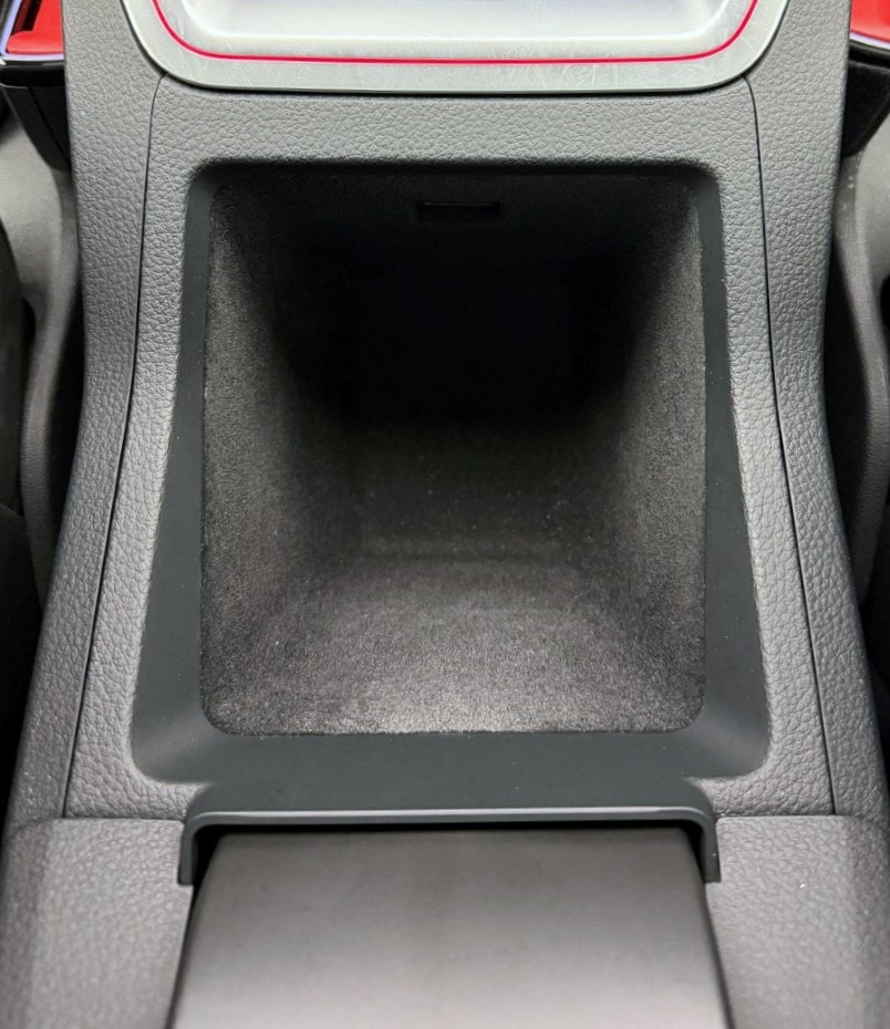 AUDI e-tron S quattro-image-9