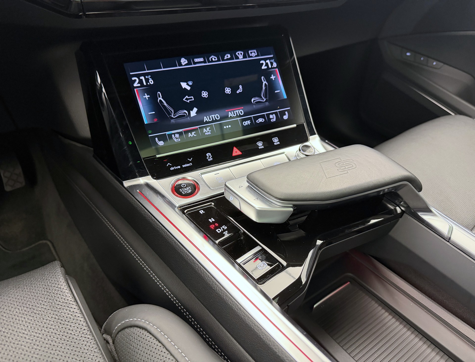AUDI e-tron S quattro-image-10