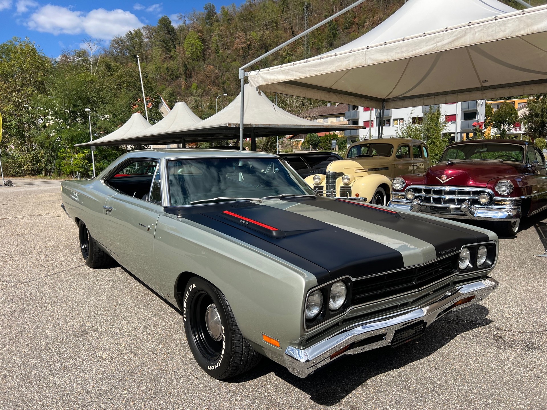 PLYMOUTH Roadrunner