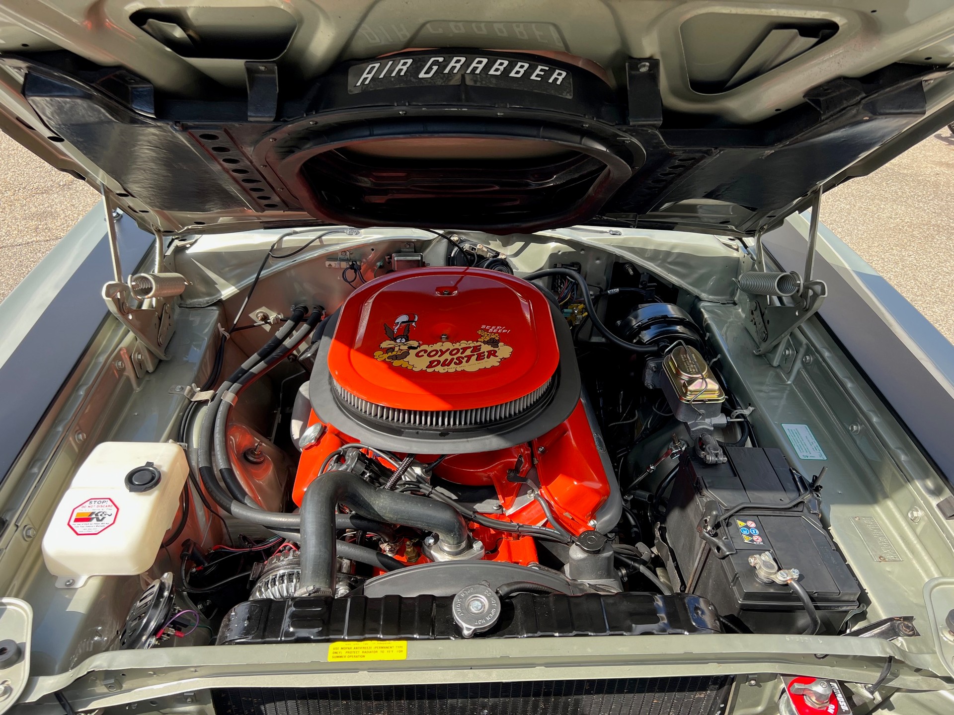 PLYMOUTH Roadrunner-image-8