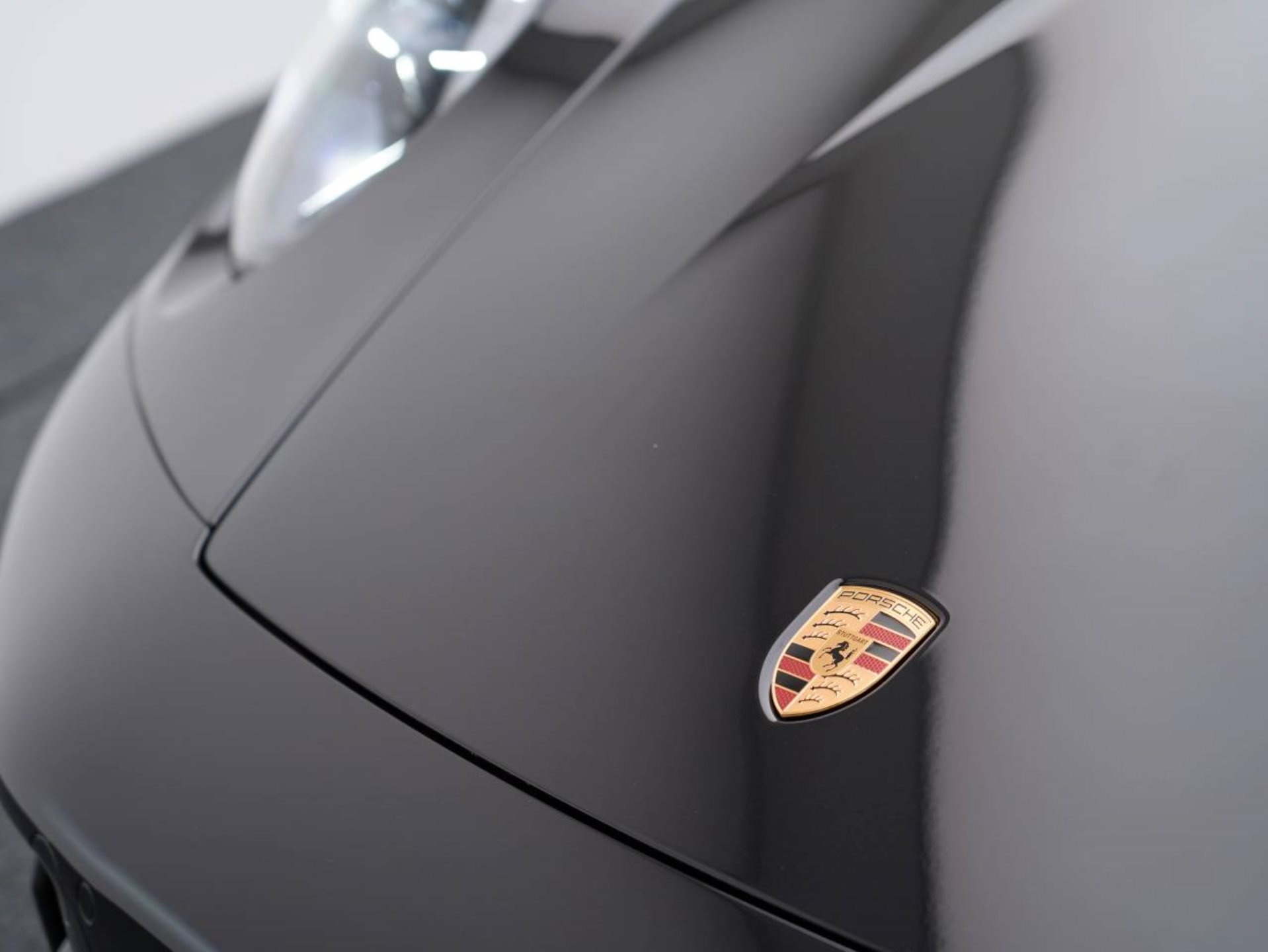 PORSCHE 911 Carrera GTS Cabriolet-image-11