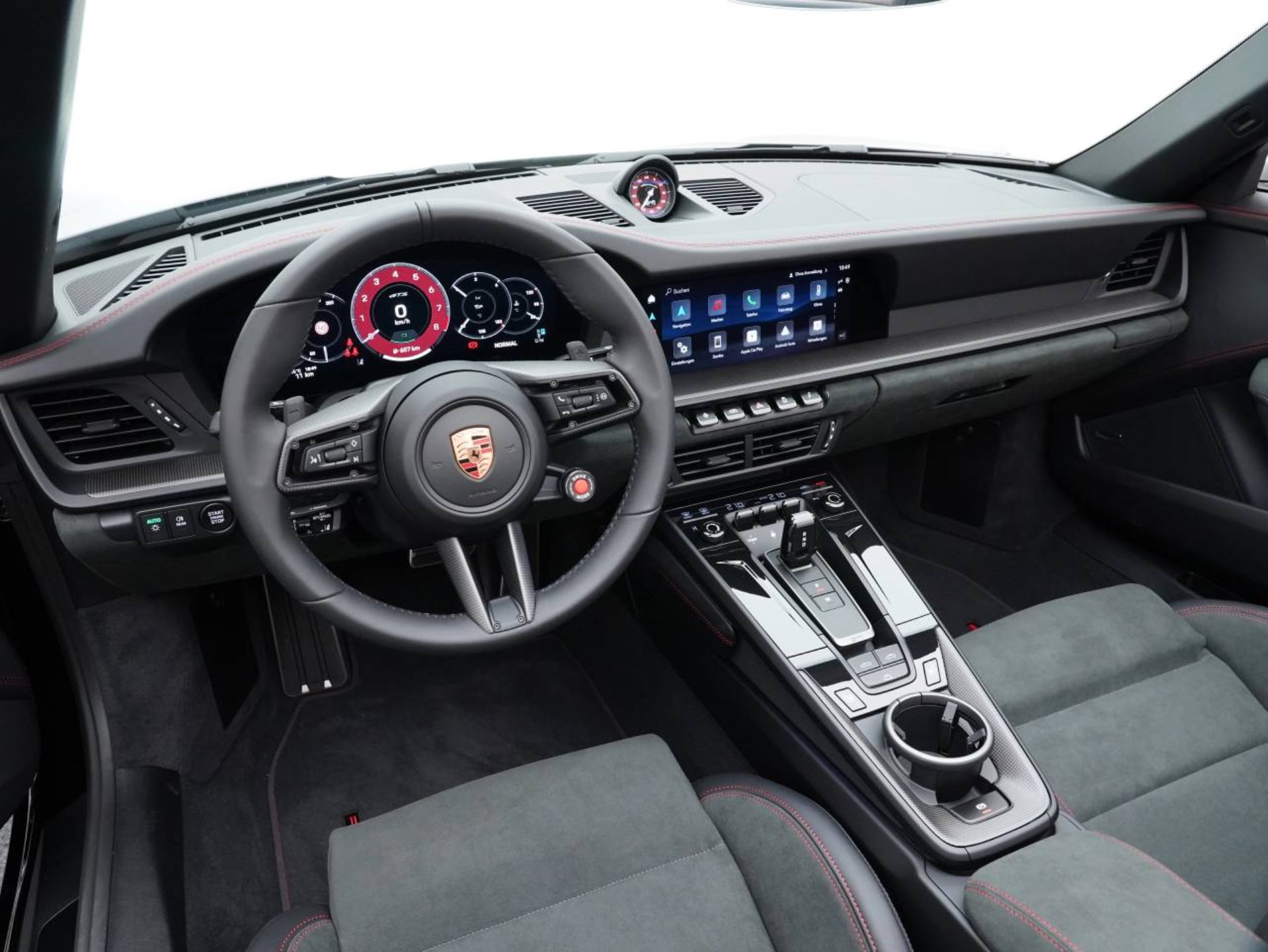 PORSCHE 911 Carrera GTS Cabriolet-image-14