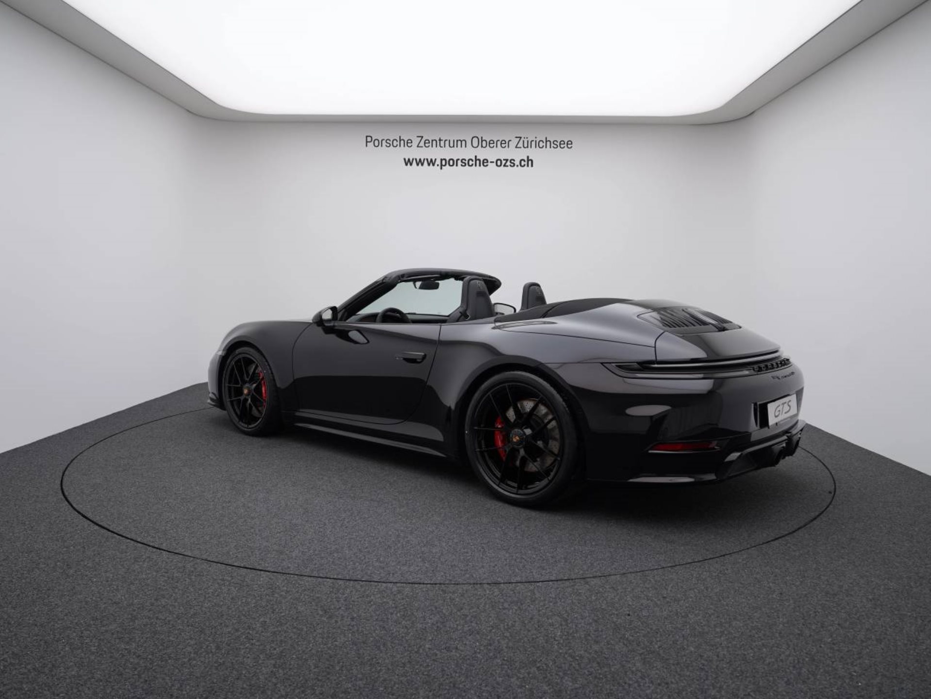 PORSCHE 911 Carrera GTS Cabriolet-image-2