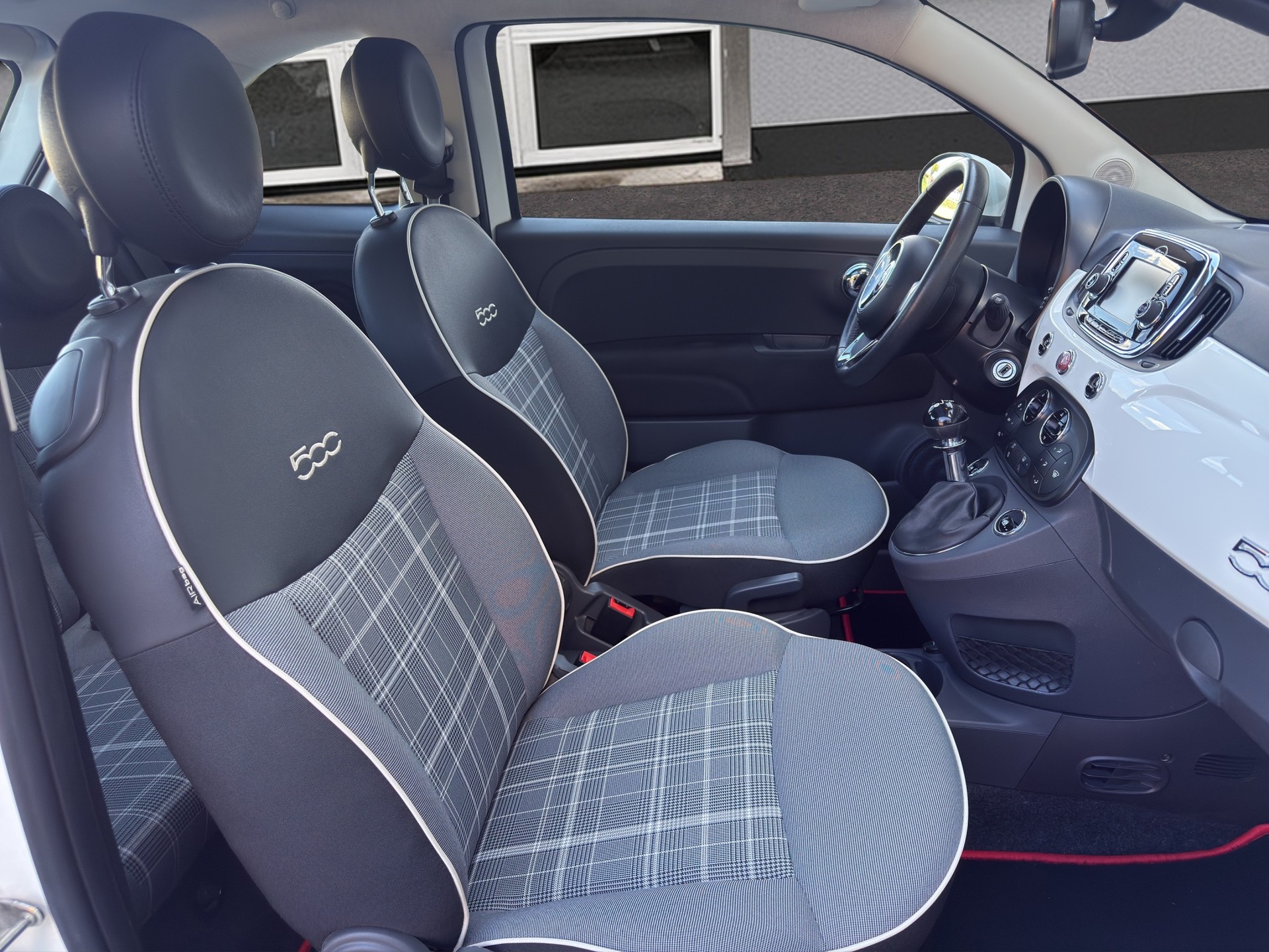 FIAT 500 1.2 Lounge-image-16