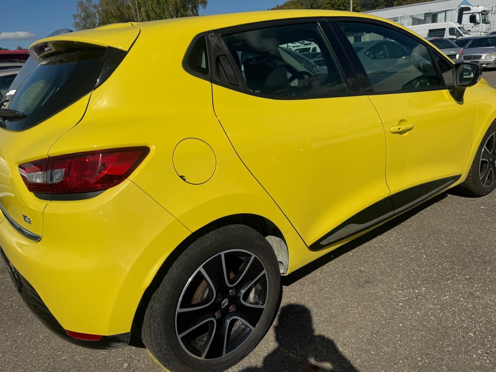 RENAULT Clio 0.9 12V Dynamique-image-4