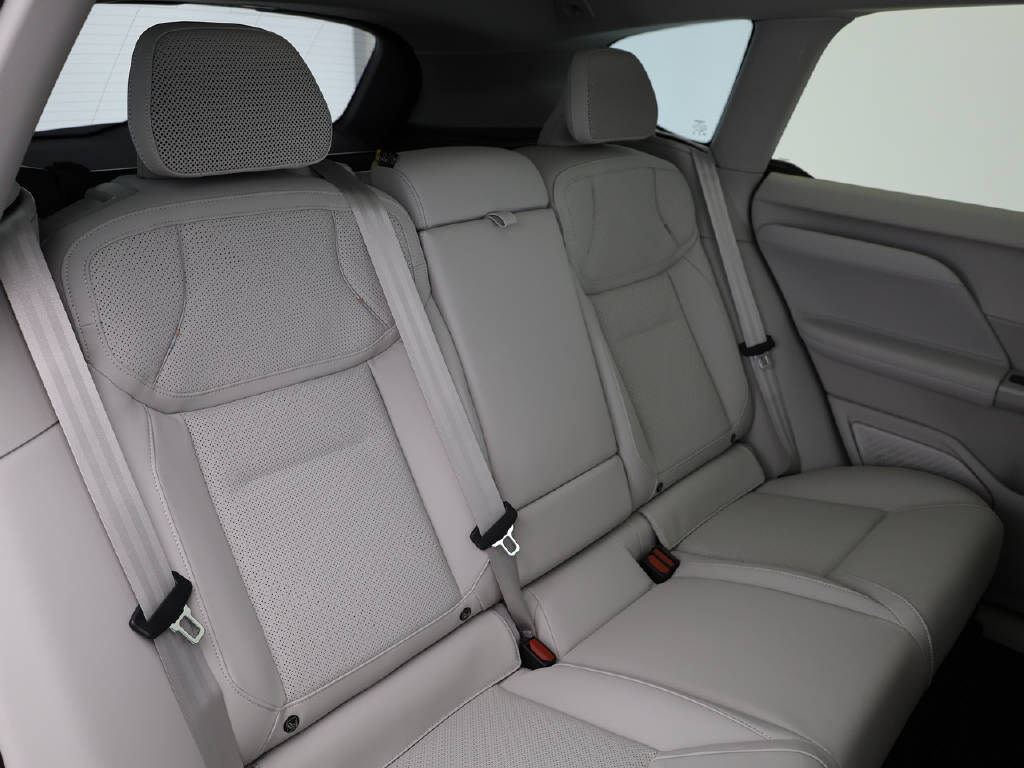 VOLVO EX60 Twin Ultra AWD-image-7