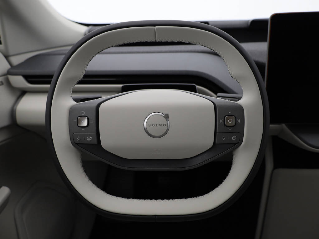 VOLVO EX60 Twin Ultra AWD-image-5