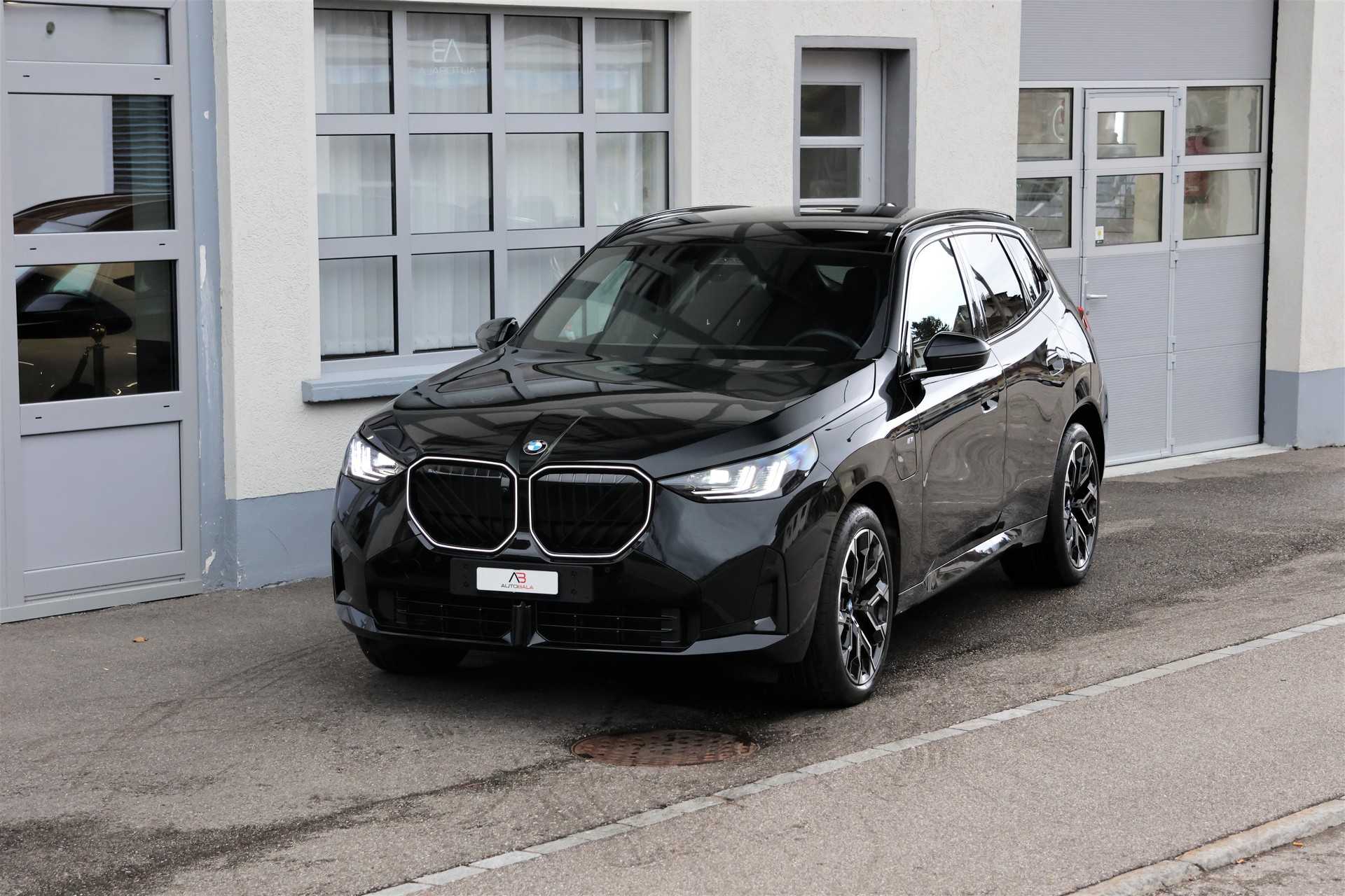 BMW X3 xDrive 30e M Sport Pro (CH) + 2.0T AHK-image-0