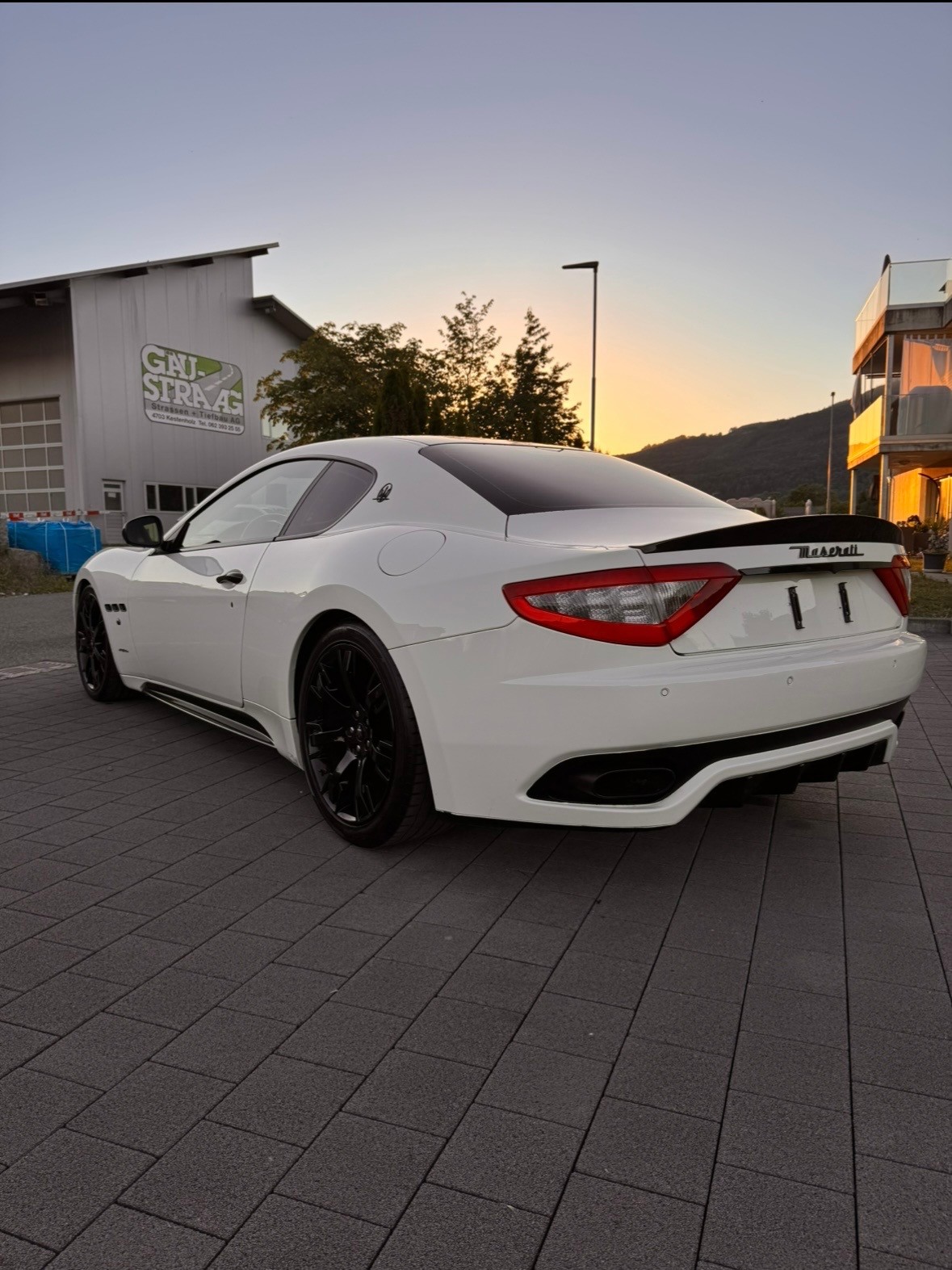 MASERATI GranTurismo S Automatica-image-3