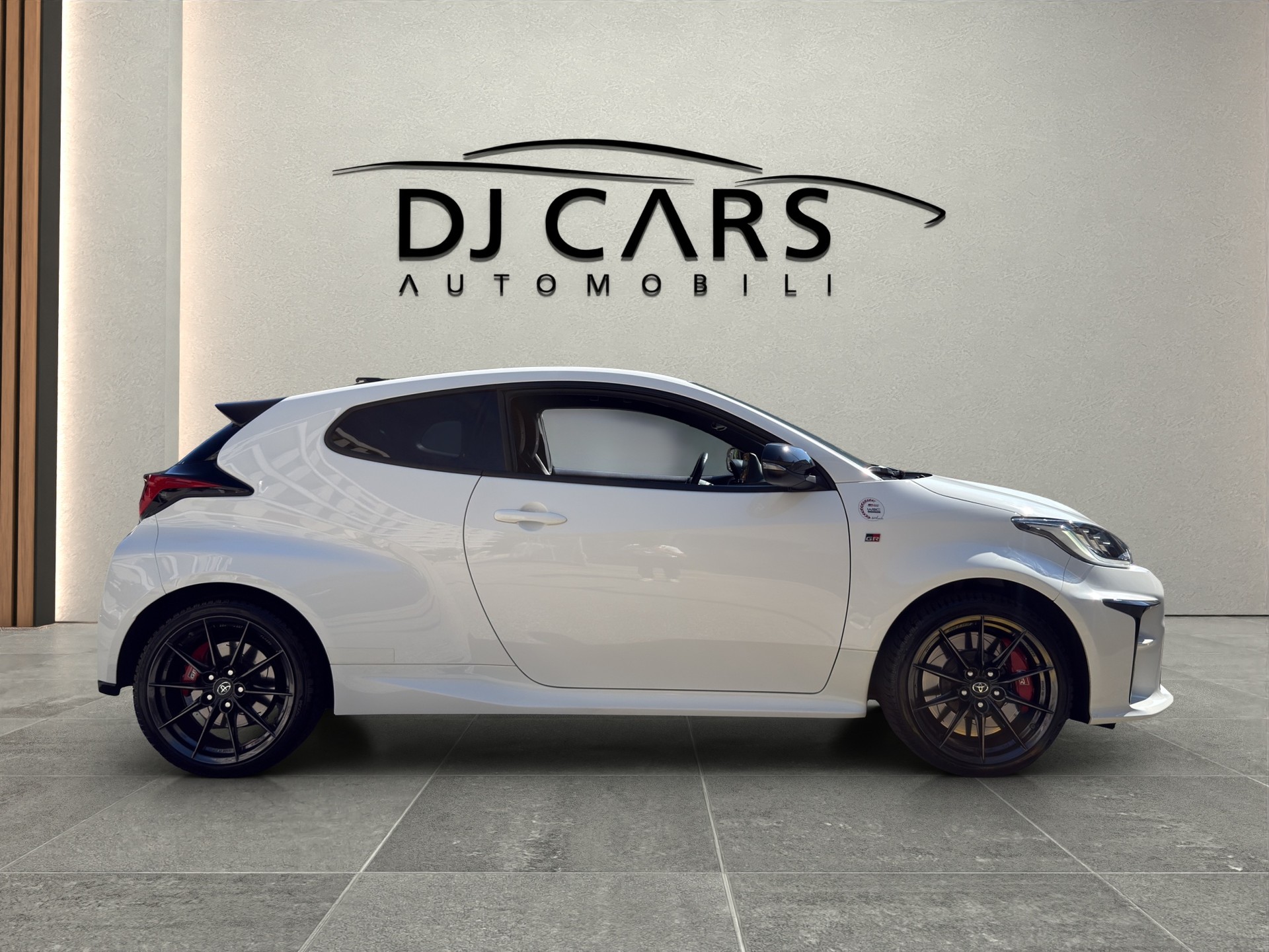 TOYOTA Yaris 1.6 GR Sport-image-4