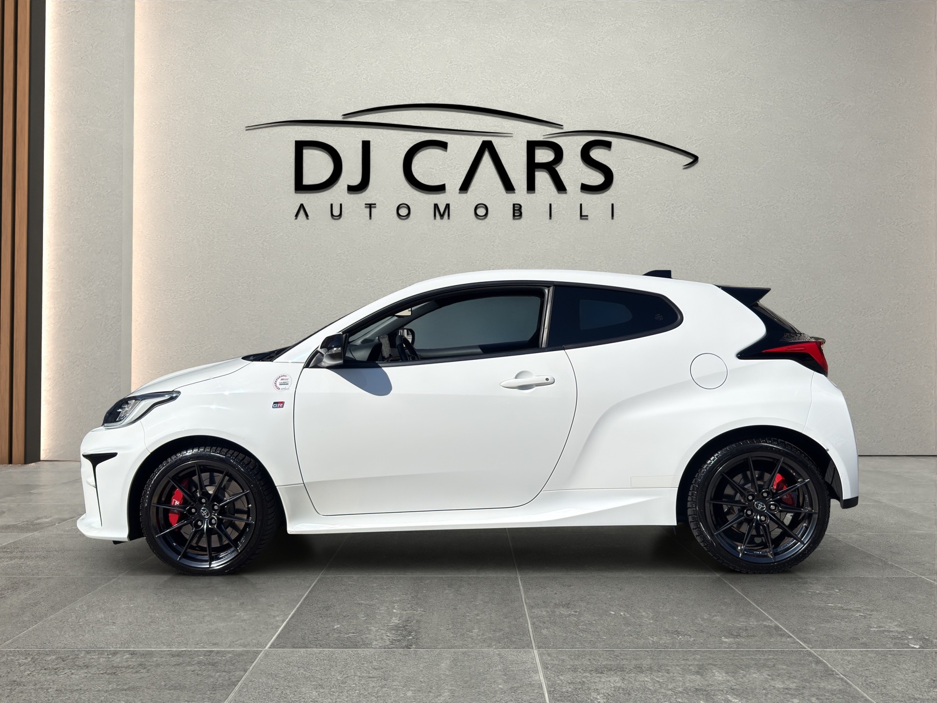 TOYOTA Yaris 1.6 GR Sport-image-3