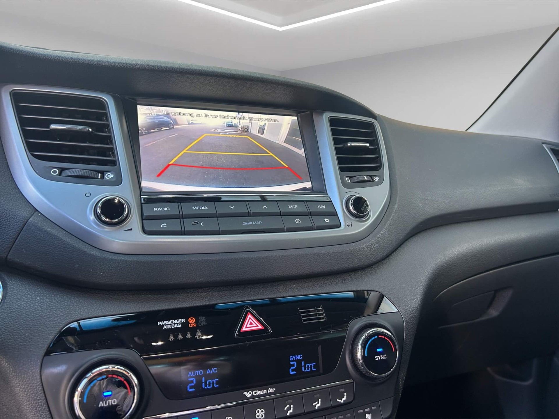 HYUNDAI Tucson 2.0 CRDi 185 Vertex 4WD-image-9