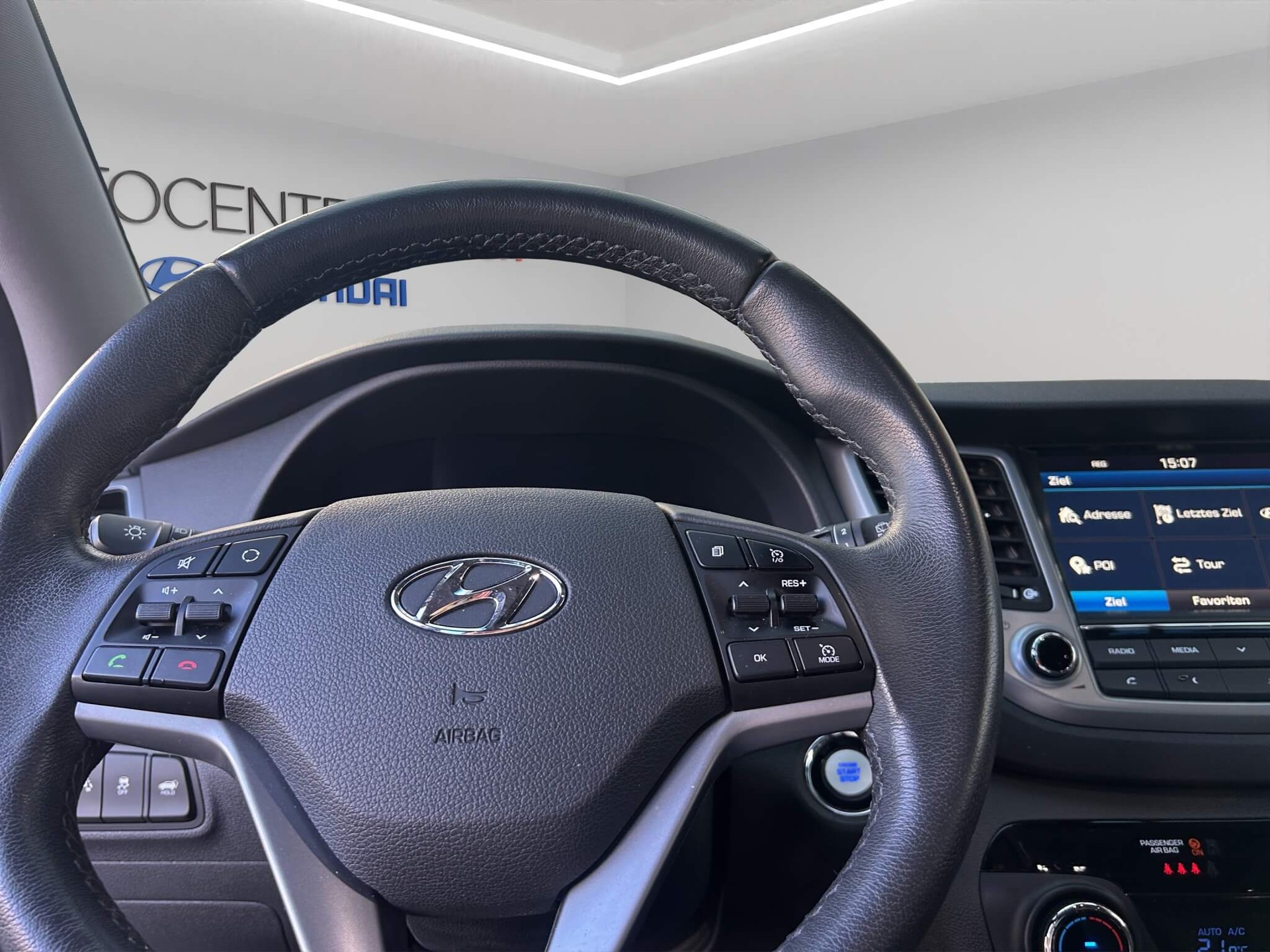 HYUNDAI Tucson 2.0 CRDi 185 Vertex 4WD-image-8
