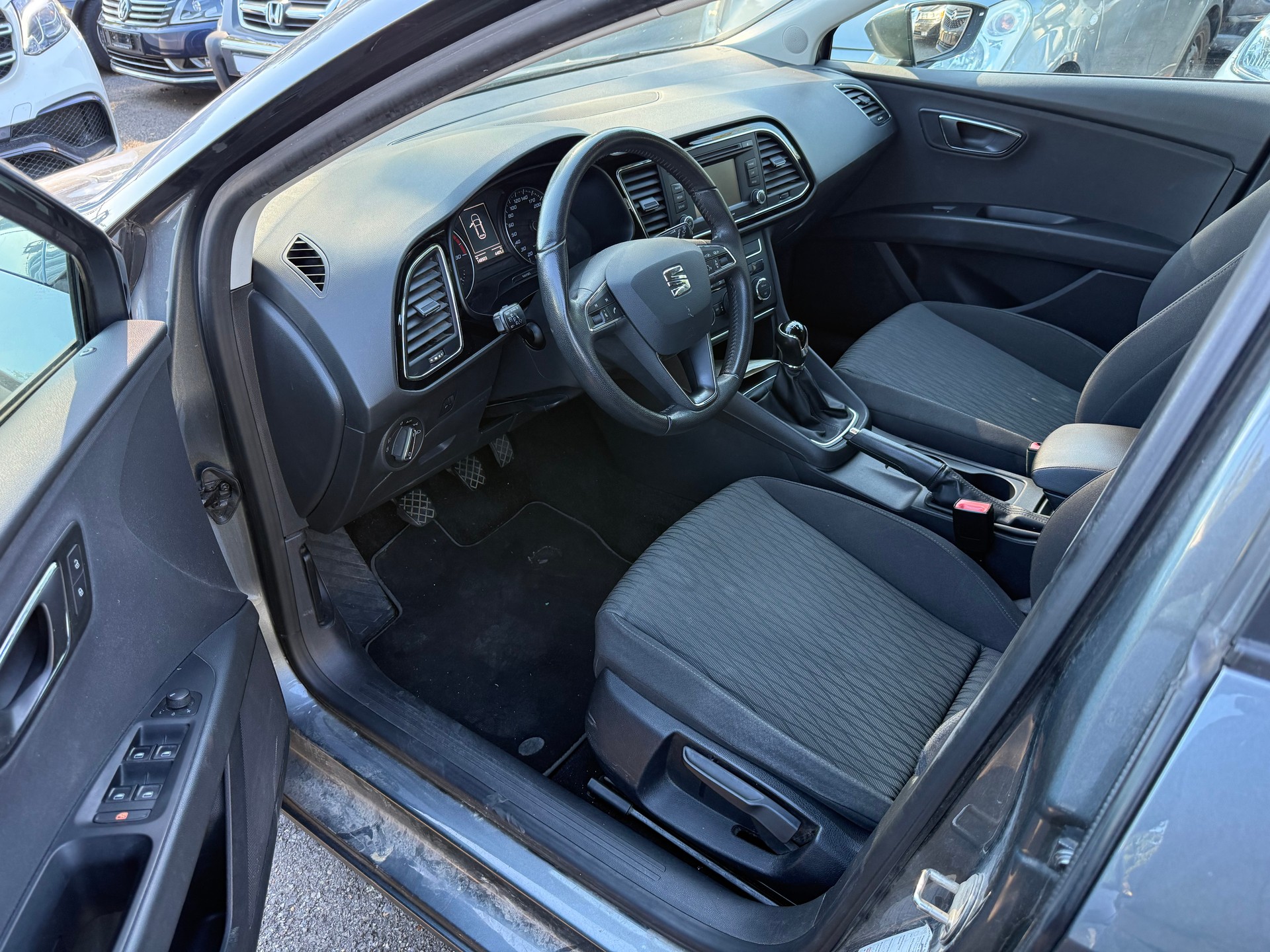 SEAT Leon ST 1.4 TSI Style-image-9
