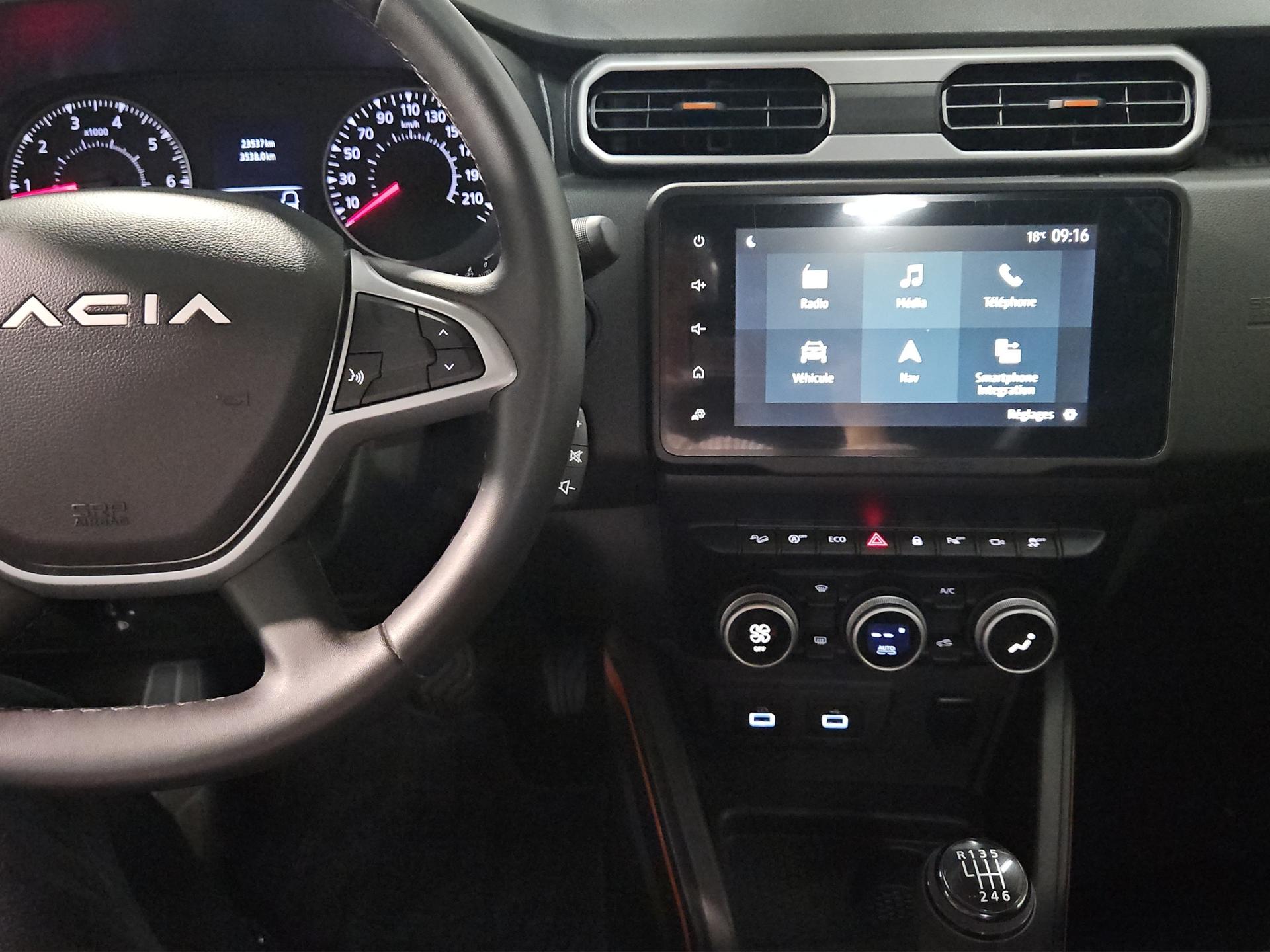 DACIA Duster TCe 150 Journey 4x4-image-11