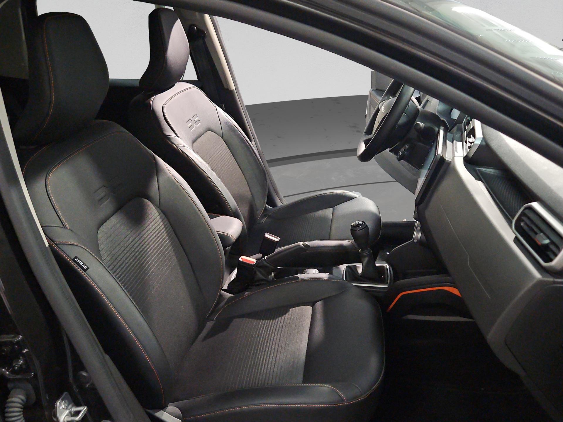 DACIA Duster TCe 150 Journey 4x4-image-16