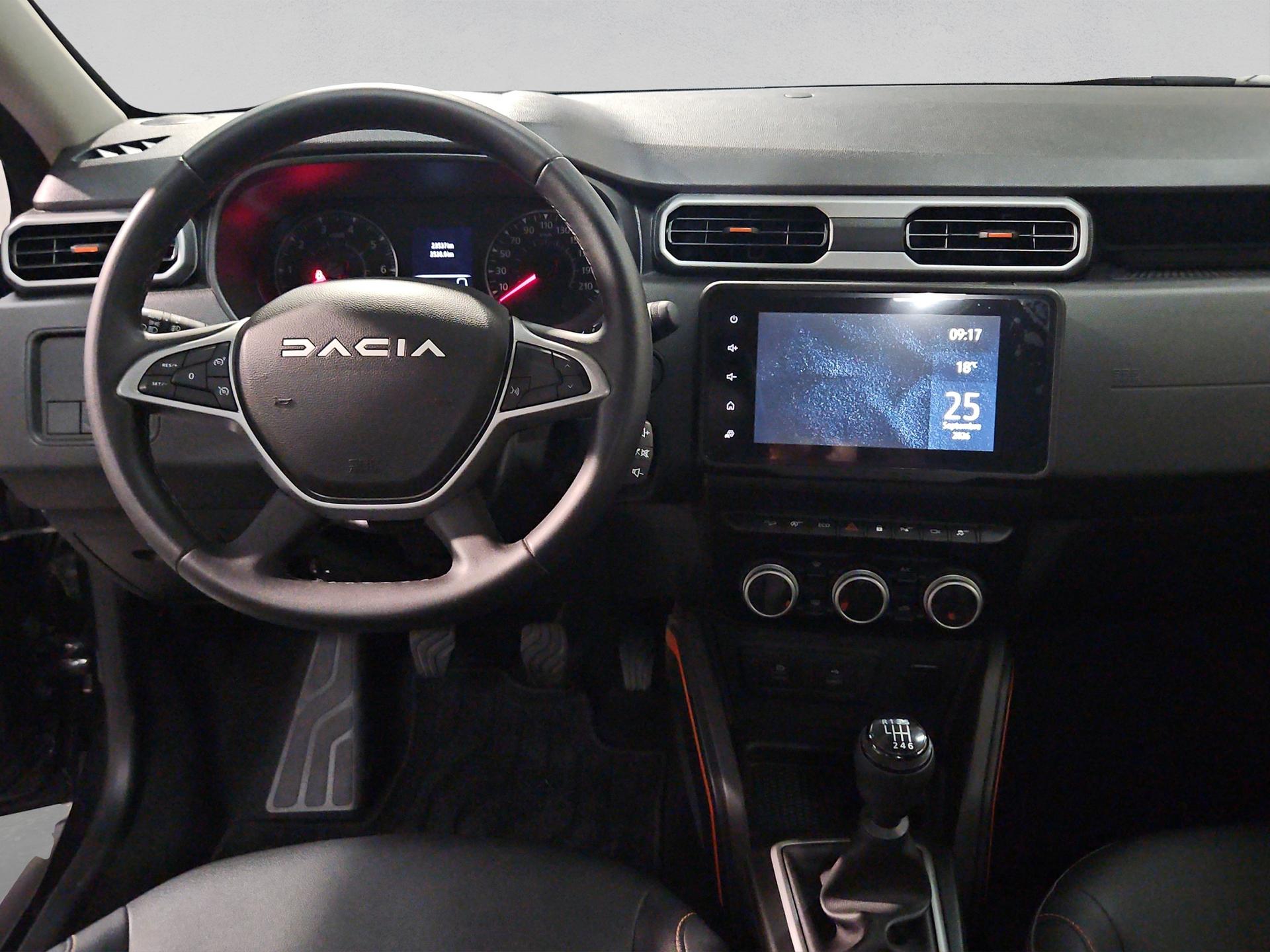 DACIA Duster TCe 150 Journey 4x4-image-13