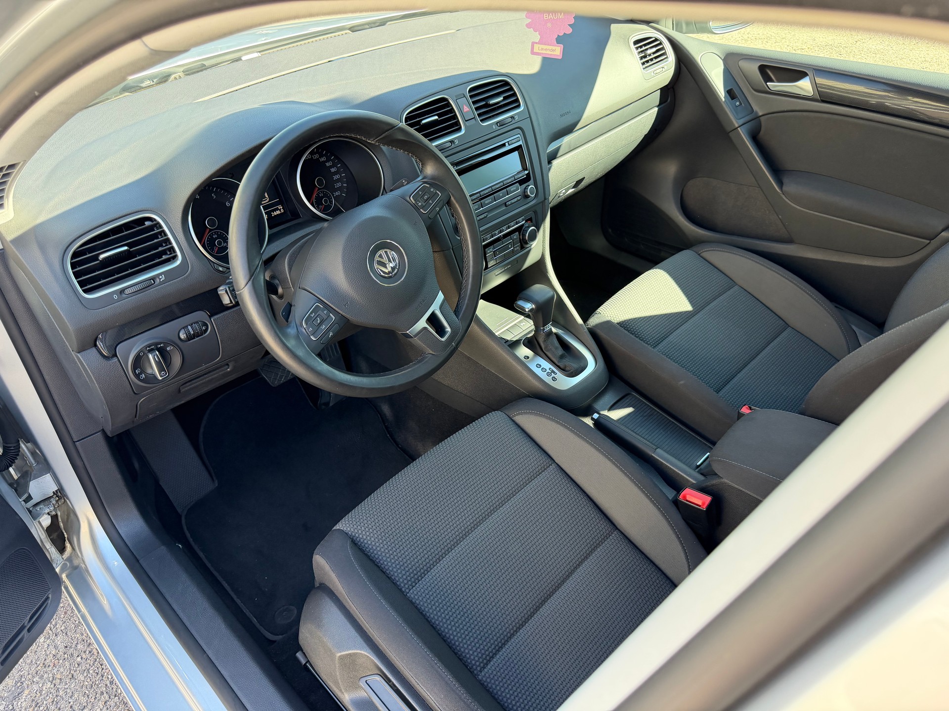 VW Golf 1.4 TSI Comfortline DSG-image-5