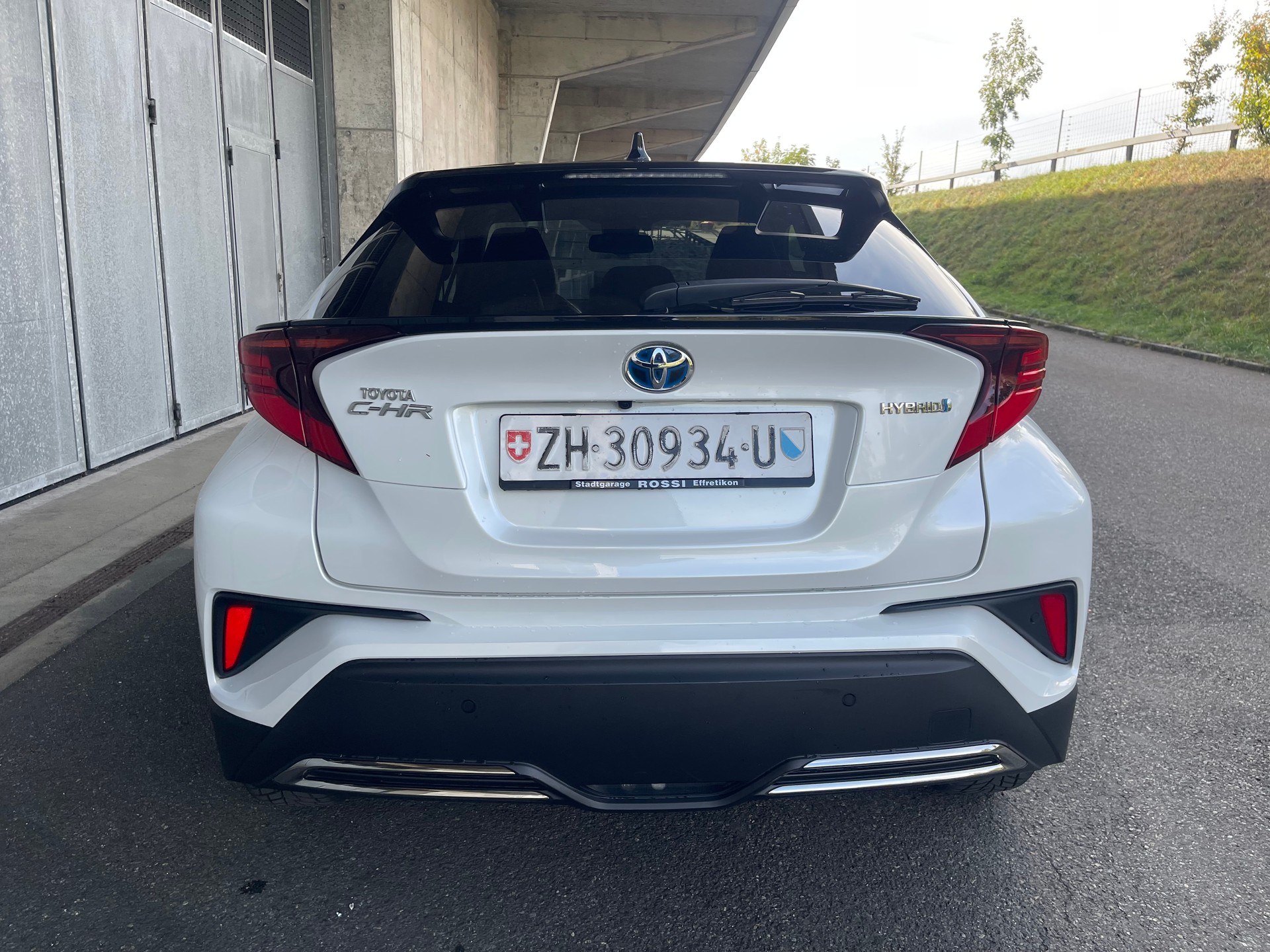 TOYOTA C-HR 2.0 VVTi HSD Move-image-5