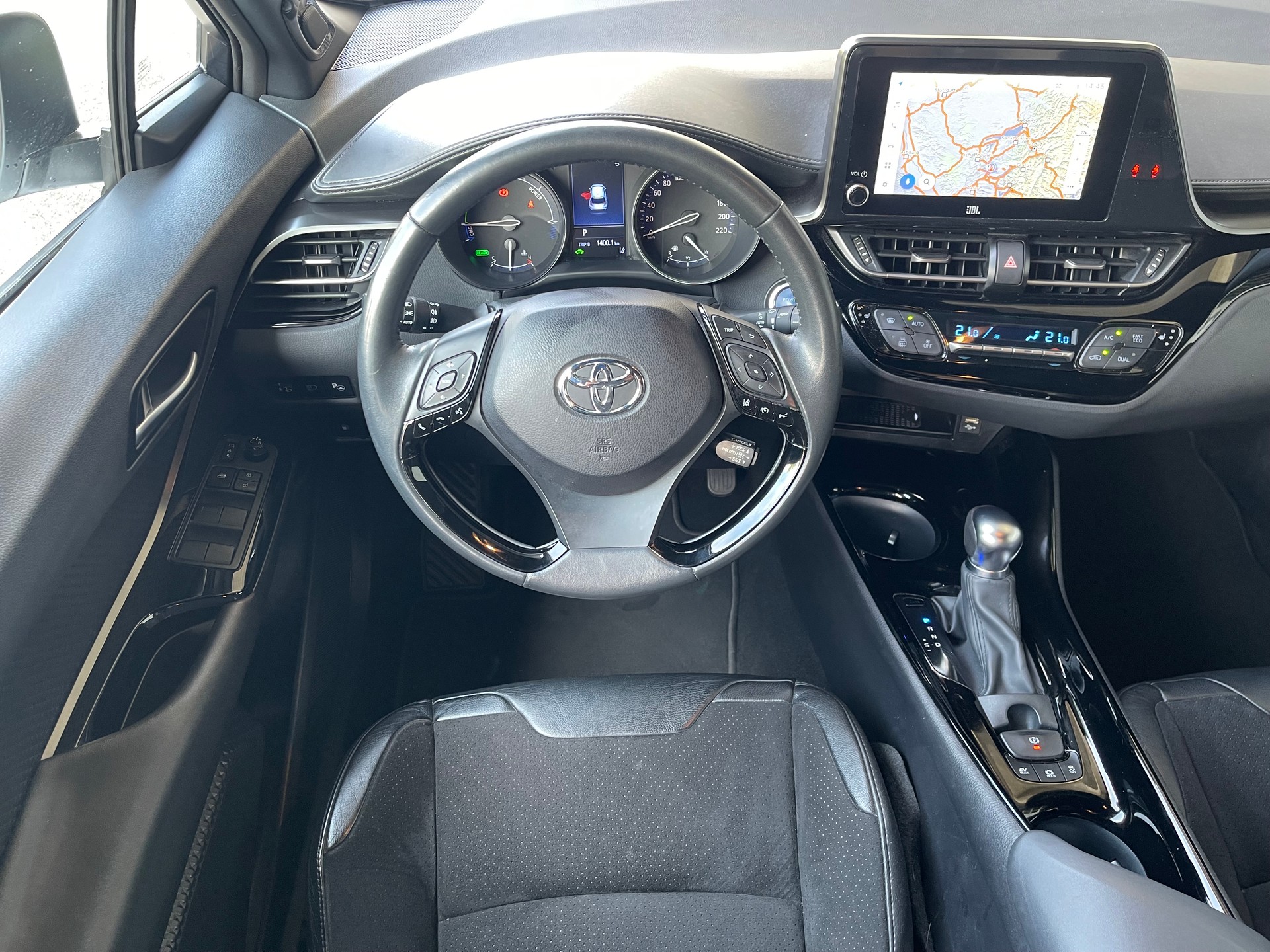 TOYOTA C-HR 2.0 VVTi HSD Move-image-8
