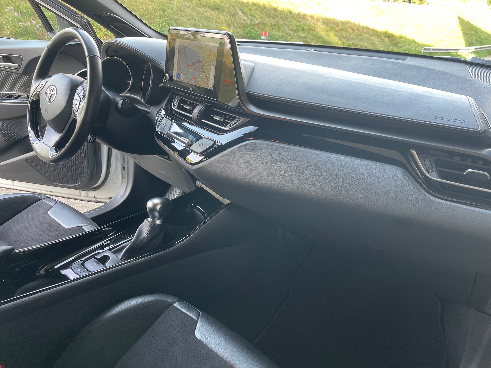 TOYOTA C-HR 2.0 VVTi HSD Move-image-13