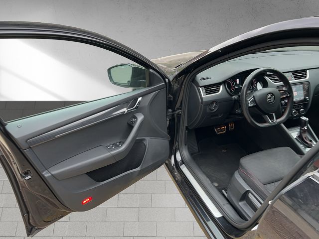 SKODA Octavia Combi 2.0 TDI RS Prag 4x4 DSG-image-14