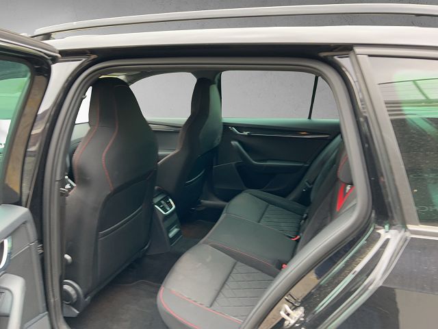 SKODA Octavia Combi 2.0 TDI RS Prag 4x4 DSG-image-6