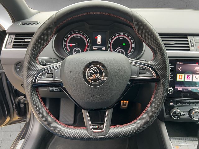SKODA Octavia Combi 2.0 TDI RS Prag 4x4 DSG-image-12
