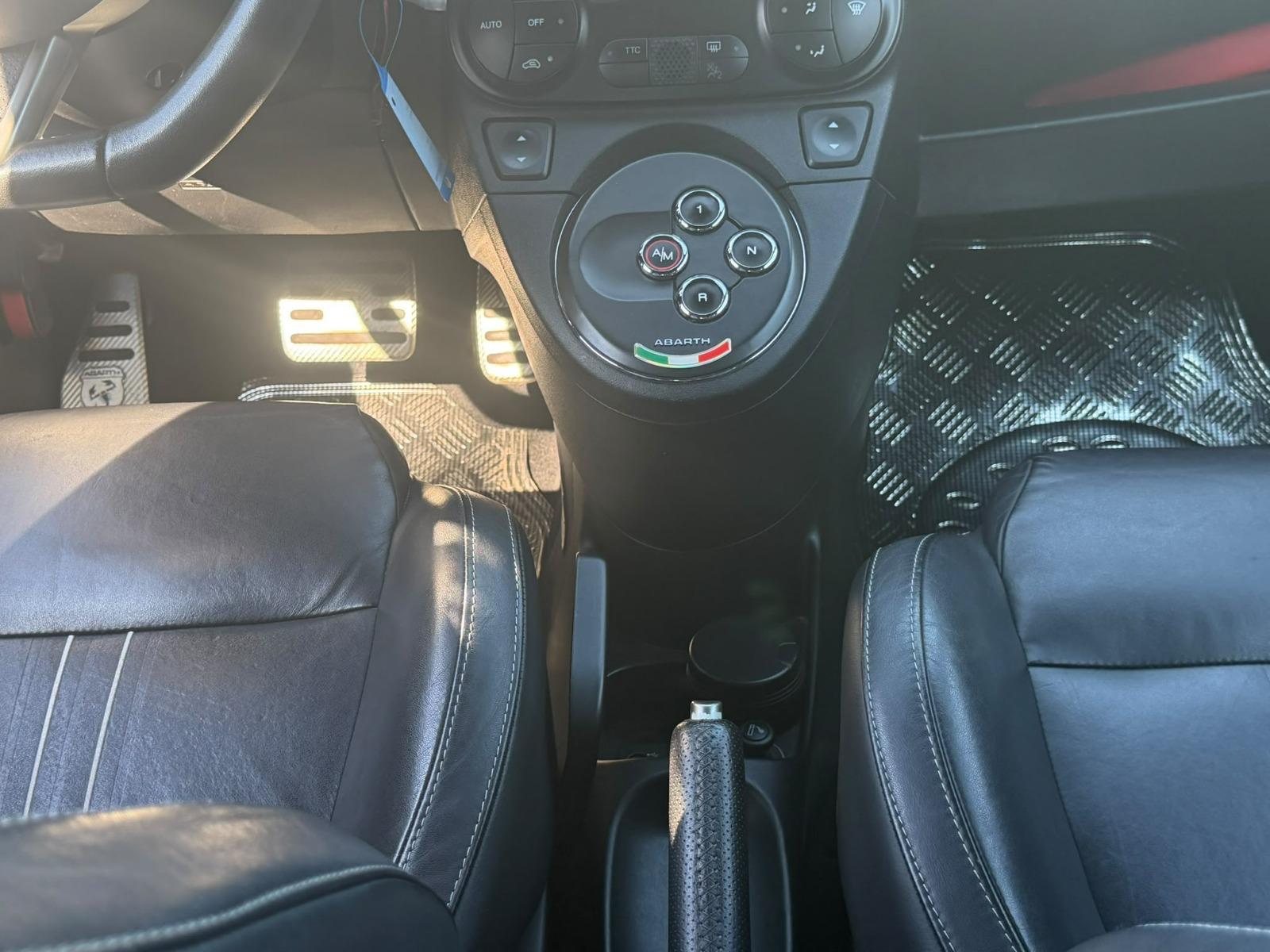 FIAT 500C 1.4 16V Turbo Abarth Dualogic-image-26
