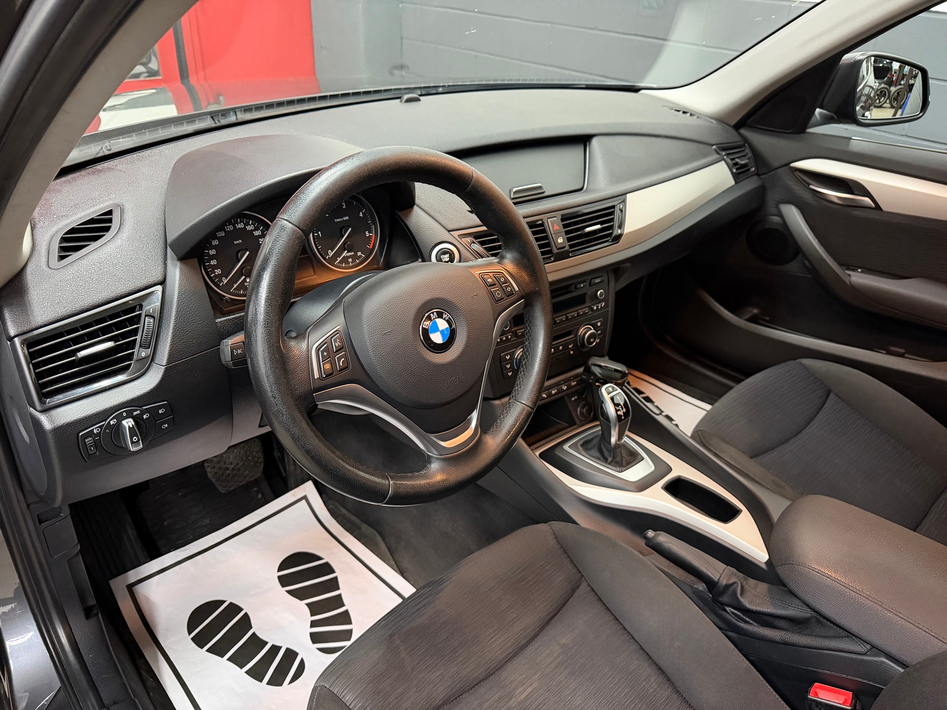 BMW X1 xDrive 20d Steptronic //NEU AB MFK!-image-9