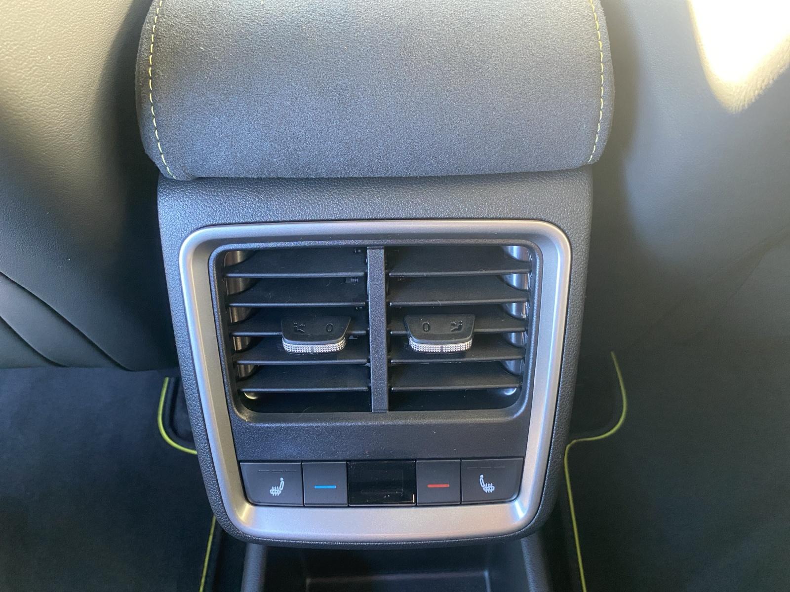 SKODA Elroq RS 4x4-image-9