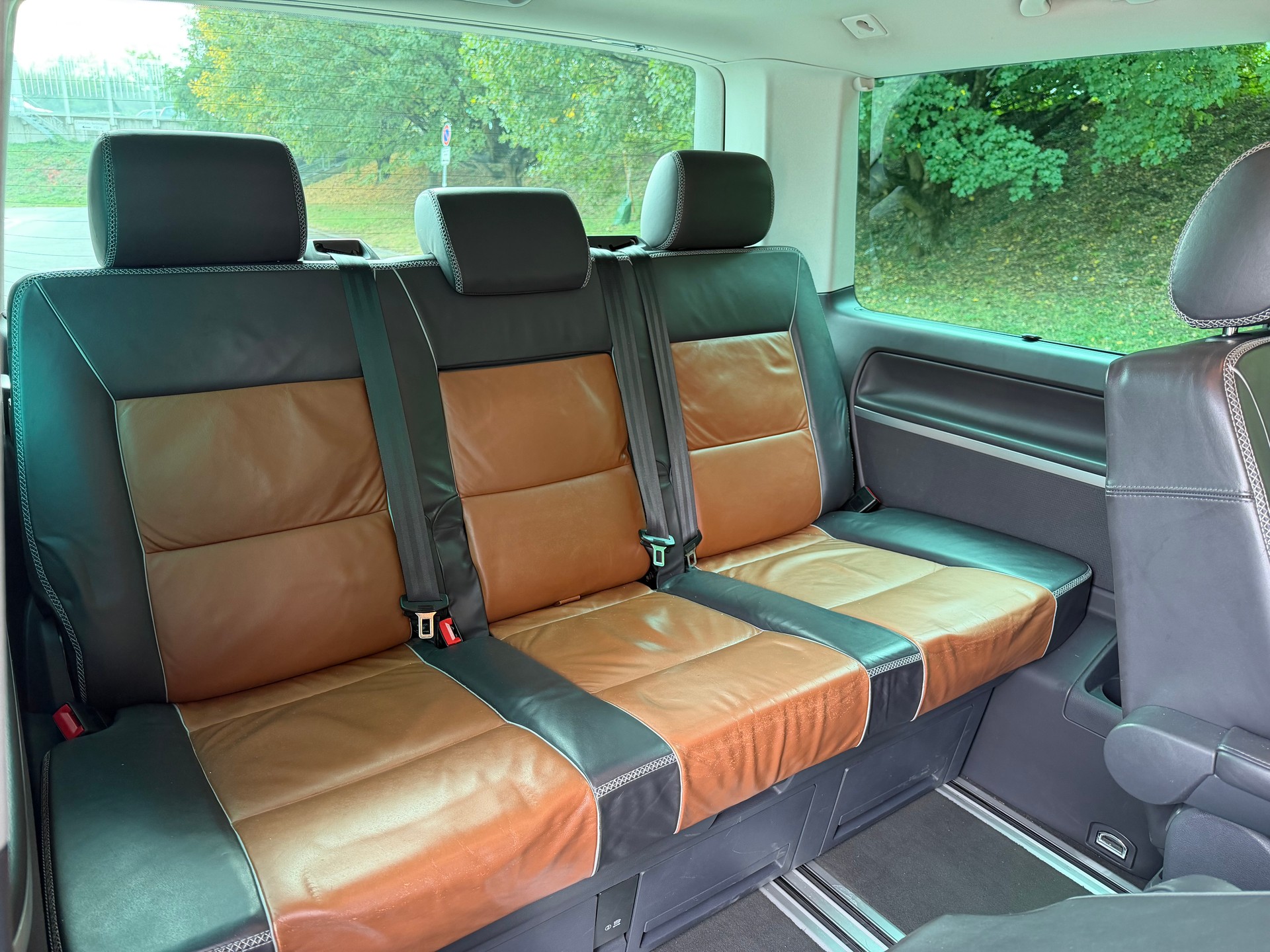 VW T5 Multivan 2.0 Bi-TDI CR Highline 4Motion DSG-image-12
