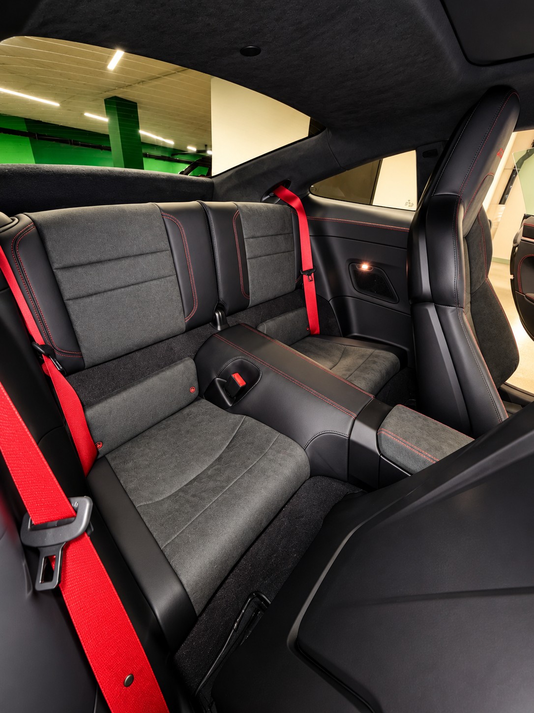 PORSCHE Carrera GTS PDK-image-3