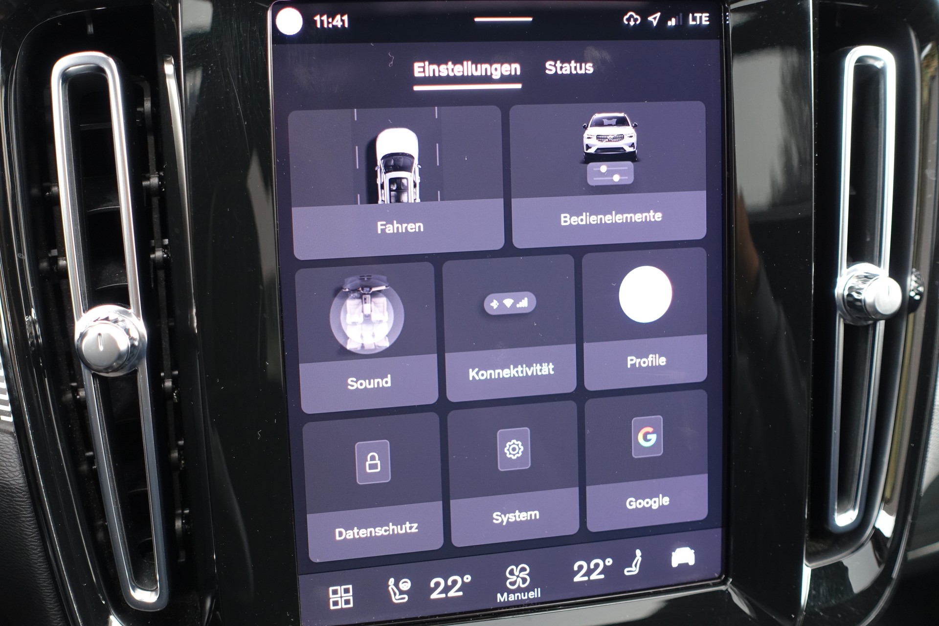 VOLVO XC40 2.0 B4 MH Ultimate Dark AWD-image-28