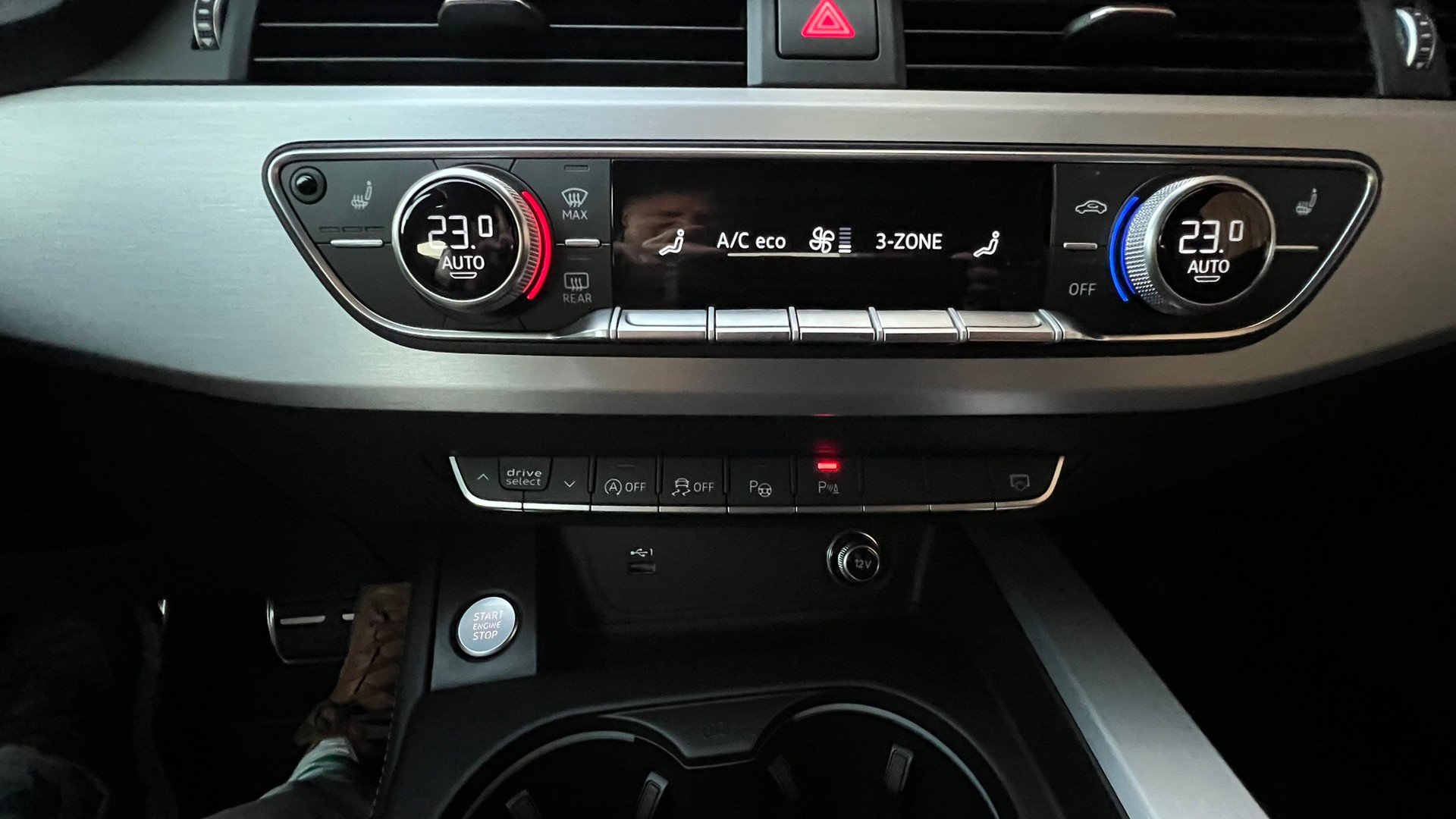 AUDI A5 COUPÉ 40 TFSI S-LINE SPORT BLACK S-TRONIC l 190 PS-image-20