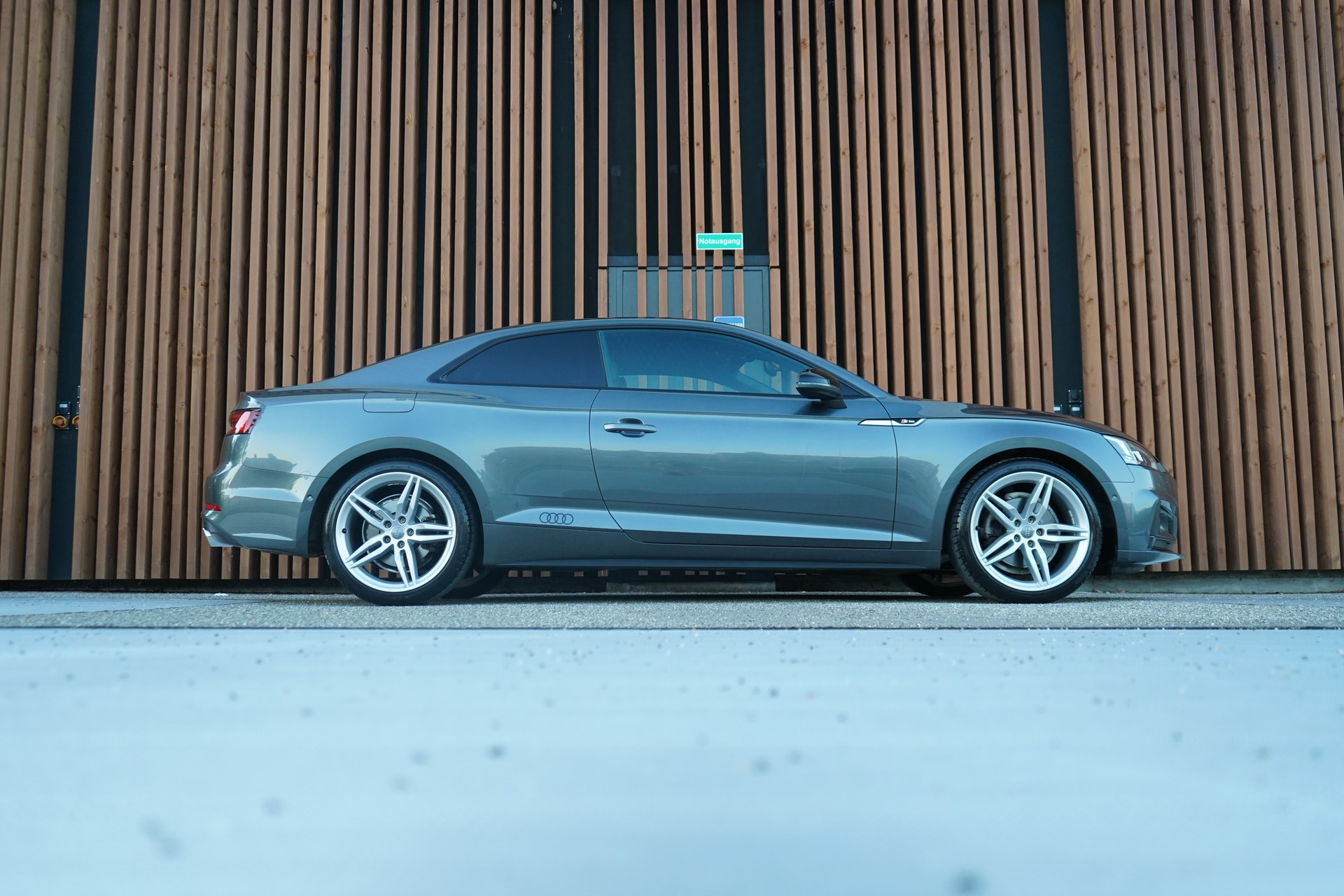 AUDI A5 COUPÉ 40 TFSI S-LINE SPORT BLACK S-TRONIC l 190 PS-image-0