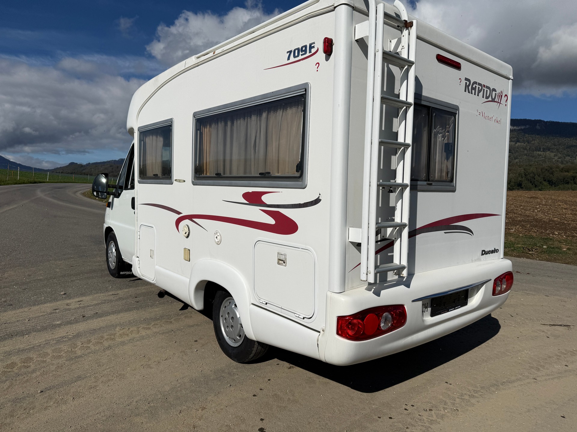 RAPIDO 709f-image-5