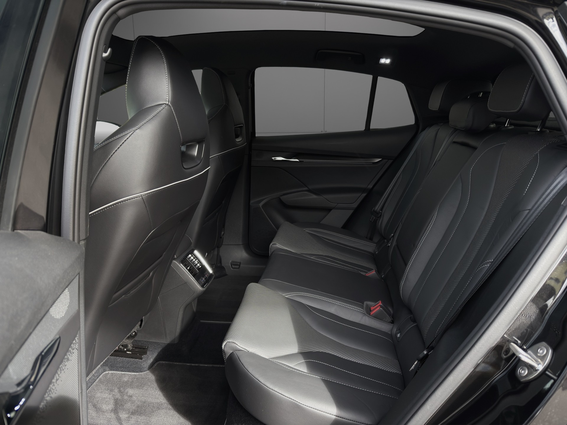 SKODA Enyaq Coupé RS iV 80 4x4-image-9