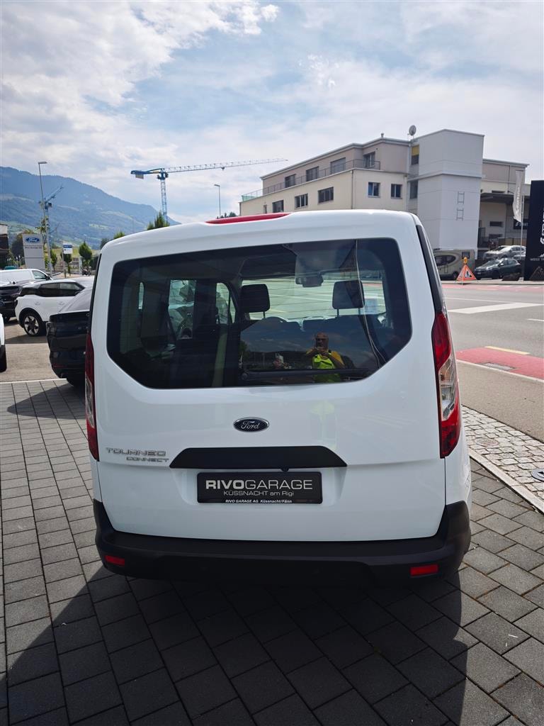 FORD TOURNEO Connect 1.5 EcoBlue 120 Trend-image-5