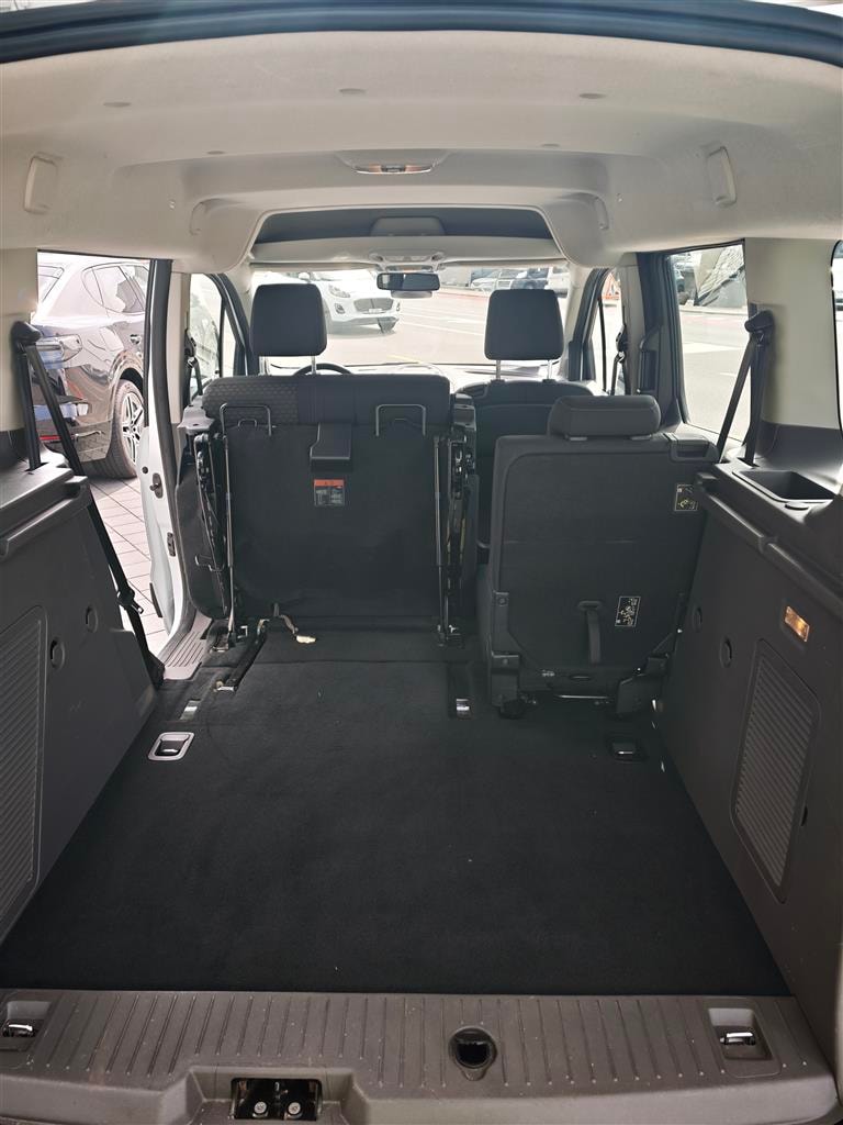 FORD TOURNEO Connect 1.5 EcoBlue 120 Trend-image-12