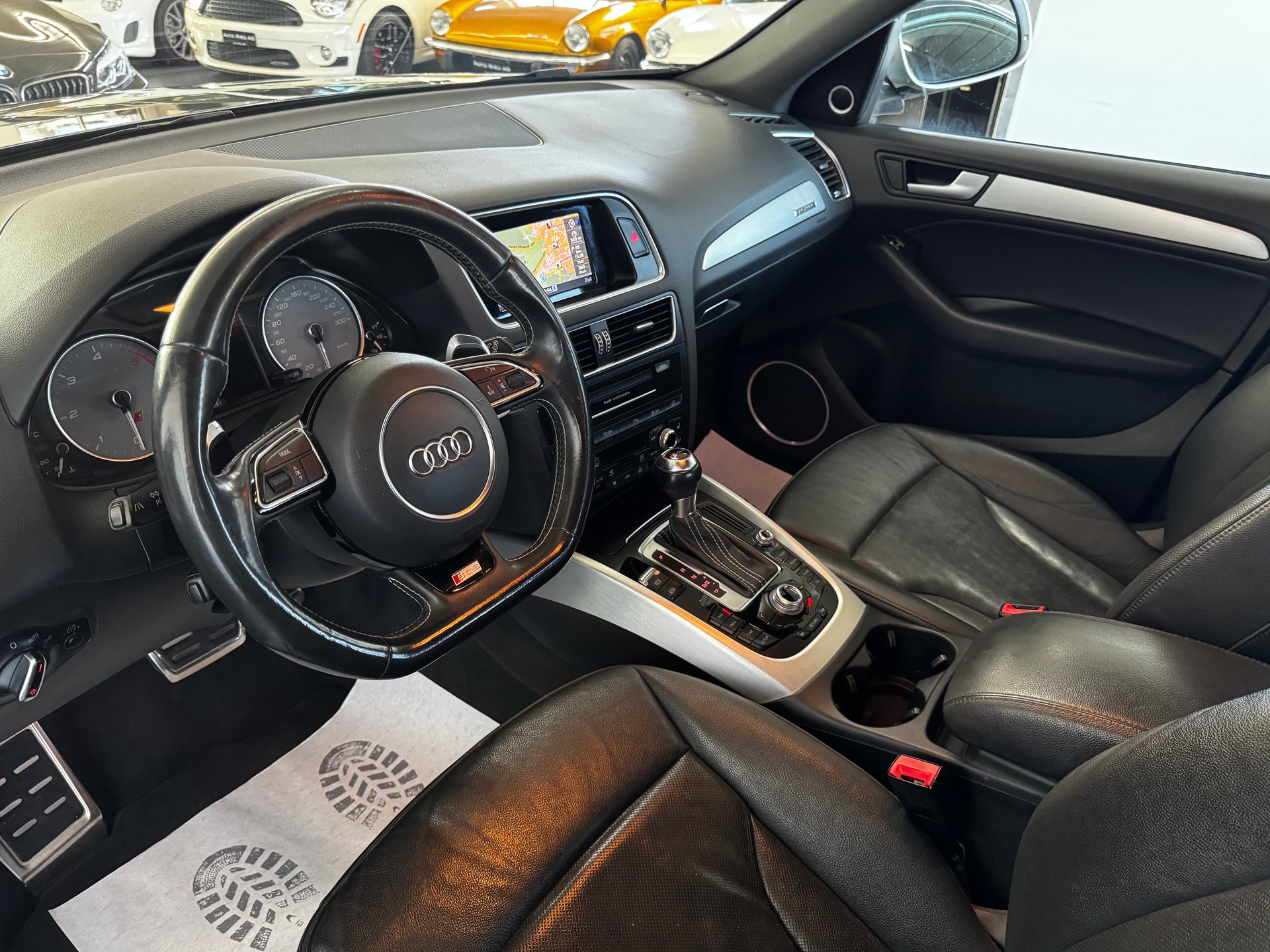 AUDI SQ5 3.0 TDI quattro tiptronic-image-12