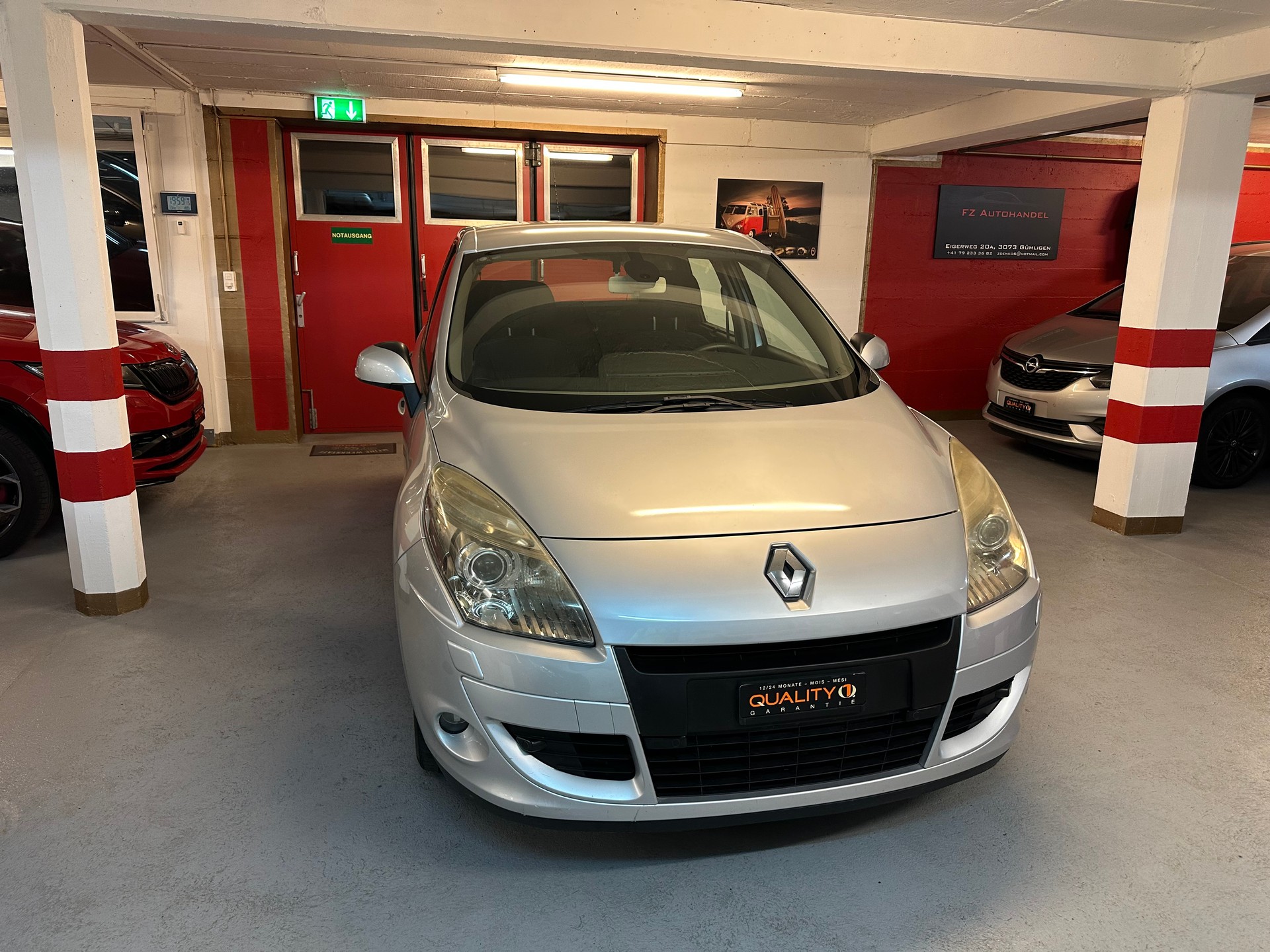 RENAULT Scénic 2.0 16V Dynamique X-Tronic CVT-image-2