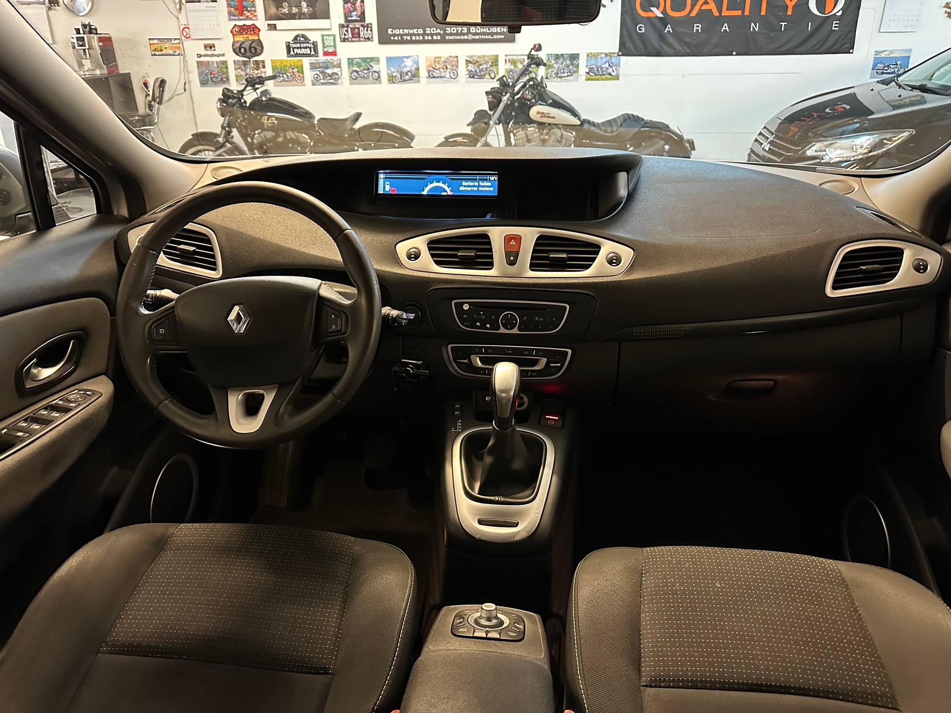 RENAULT Scénic 2.0 16V Dynamique X-Tronic CVT-image-7