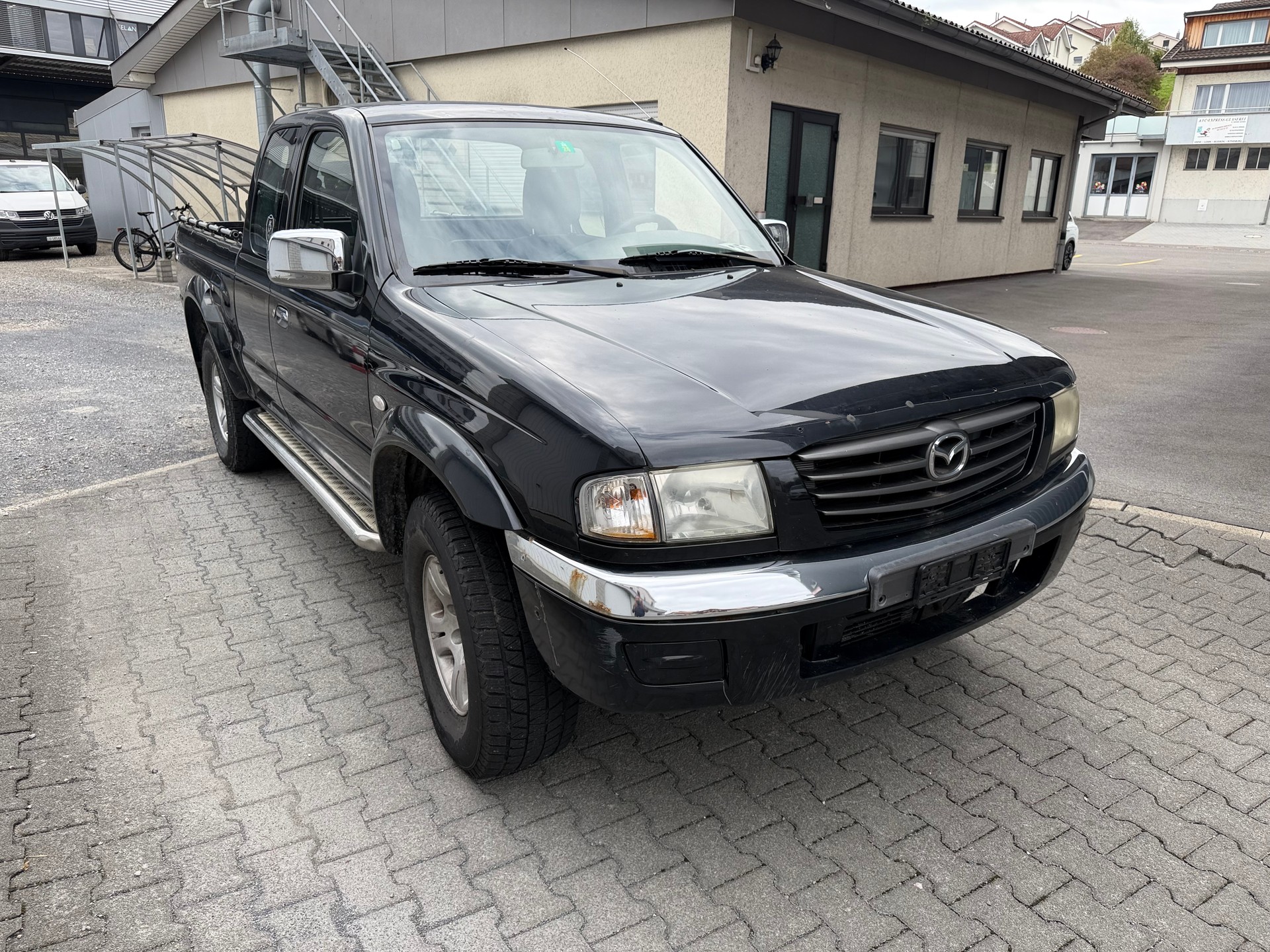 MAZDA B 2500TD 4x4 Strech Cab.Hurricane-image-1