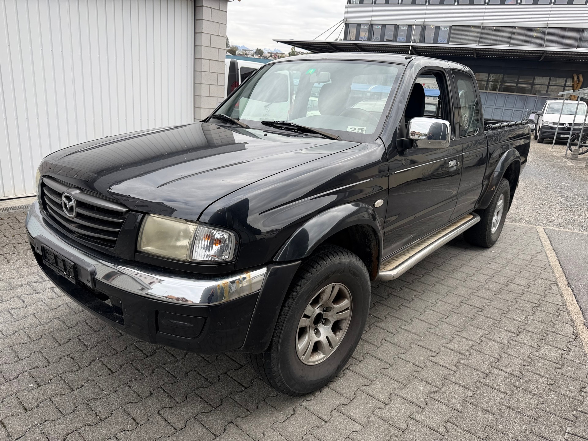 MAZDA B 2500TD 4x4 Strech Cab.Hurricane-image-2