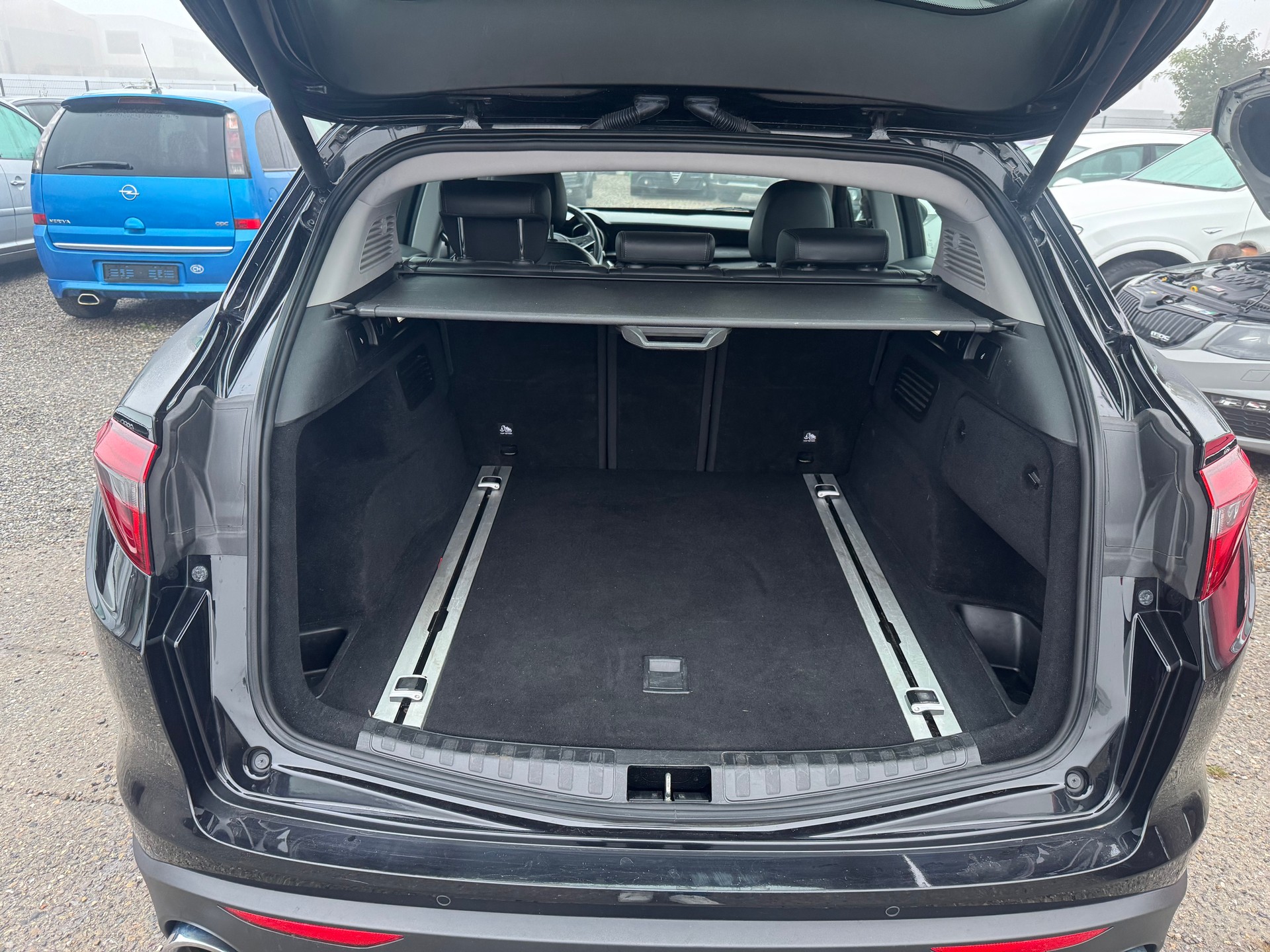 ALFA ROMEO Stelvio 2.2 JTDM Executive Q4 Automatic-image-9